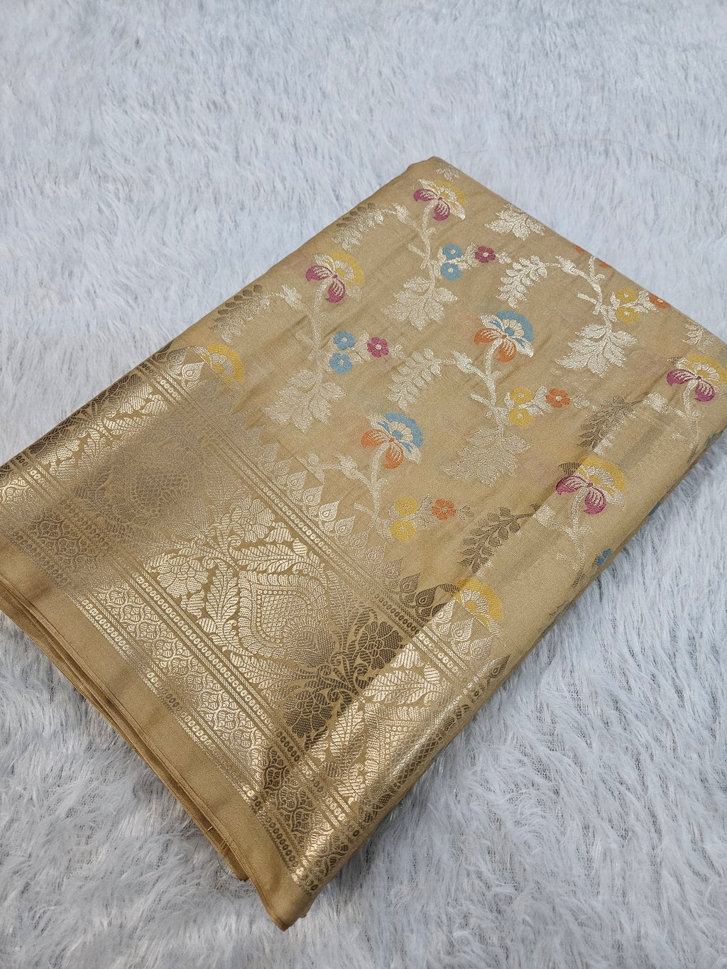 Banarasi Cream Katan Silk Tilfi Minakari Jaal Design Saree