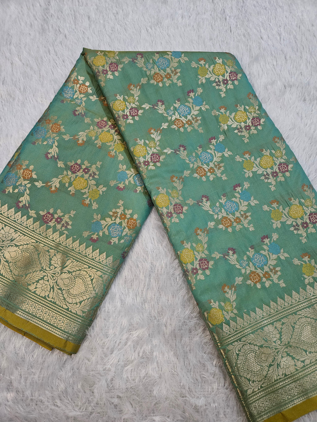 Banarasi Sea Green Katan Silk Tilfi Minakari Jaal Design Saree