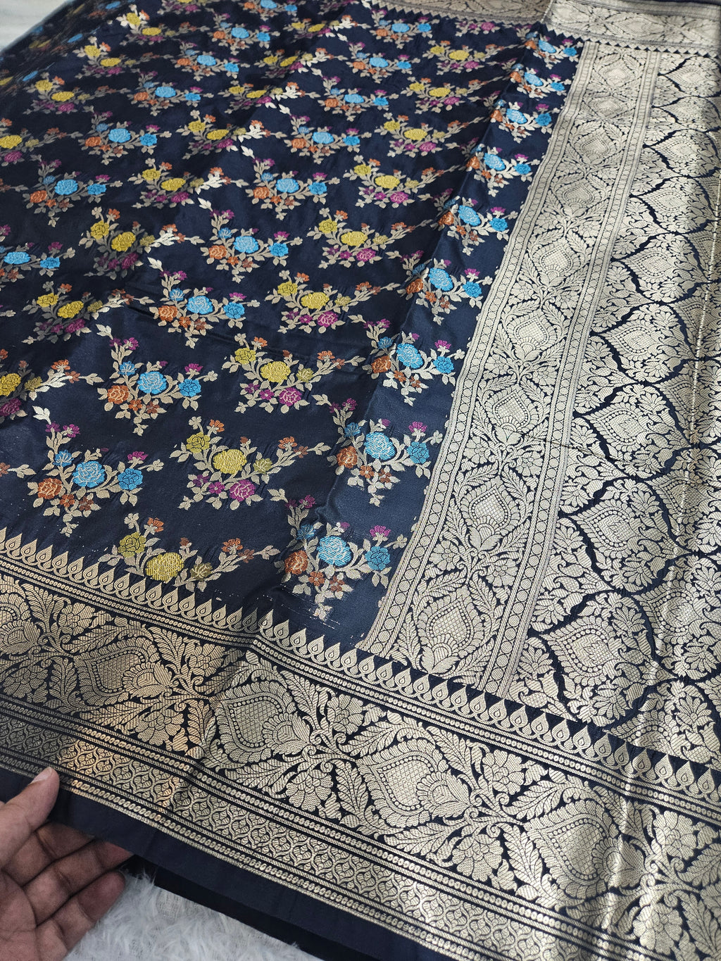 Banarasi Navy Blue Katan Silk Tilfi Minakari Jaal Design Saree