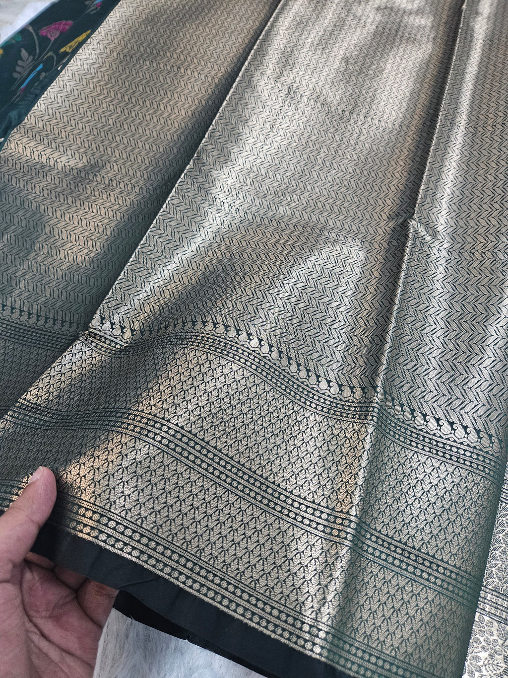 Banarasi Bottle Green Katan Silk Tilfi Minakari Jaal Design Saree