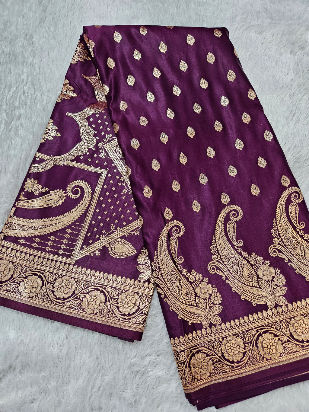 Udda Blue Banarasi Katan Satin Silk Zari Border Carry Skirt Booti Saree