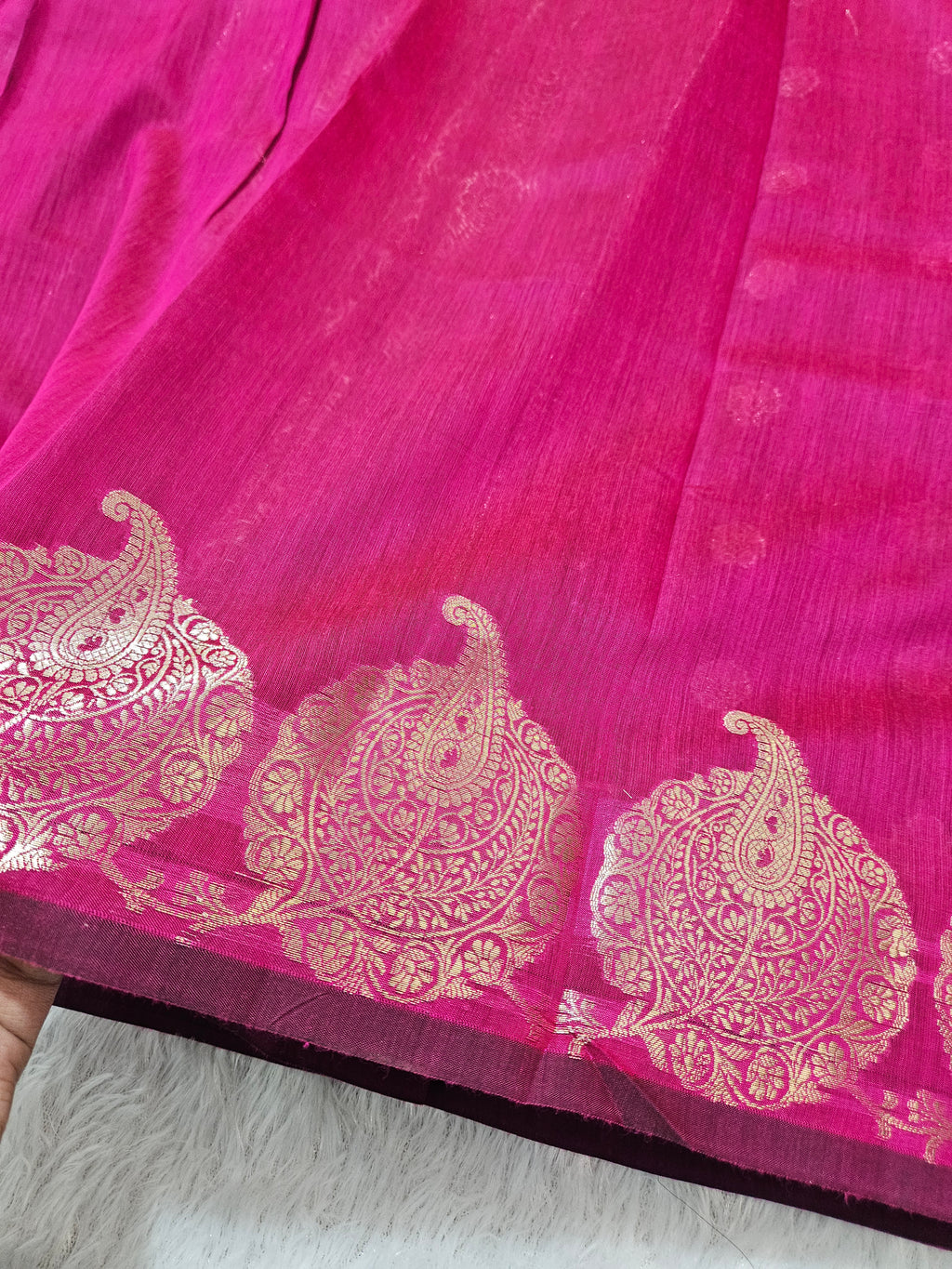 Rani Pink Banarasi Cotton Open Zari Border Booti Saree