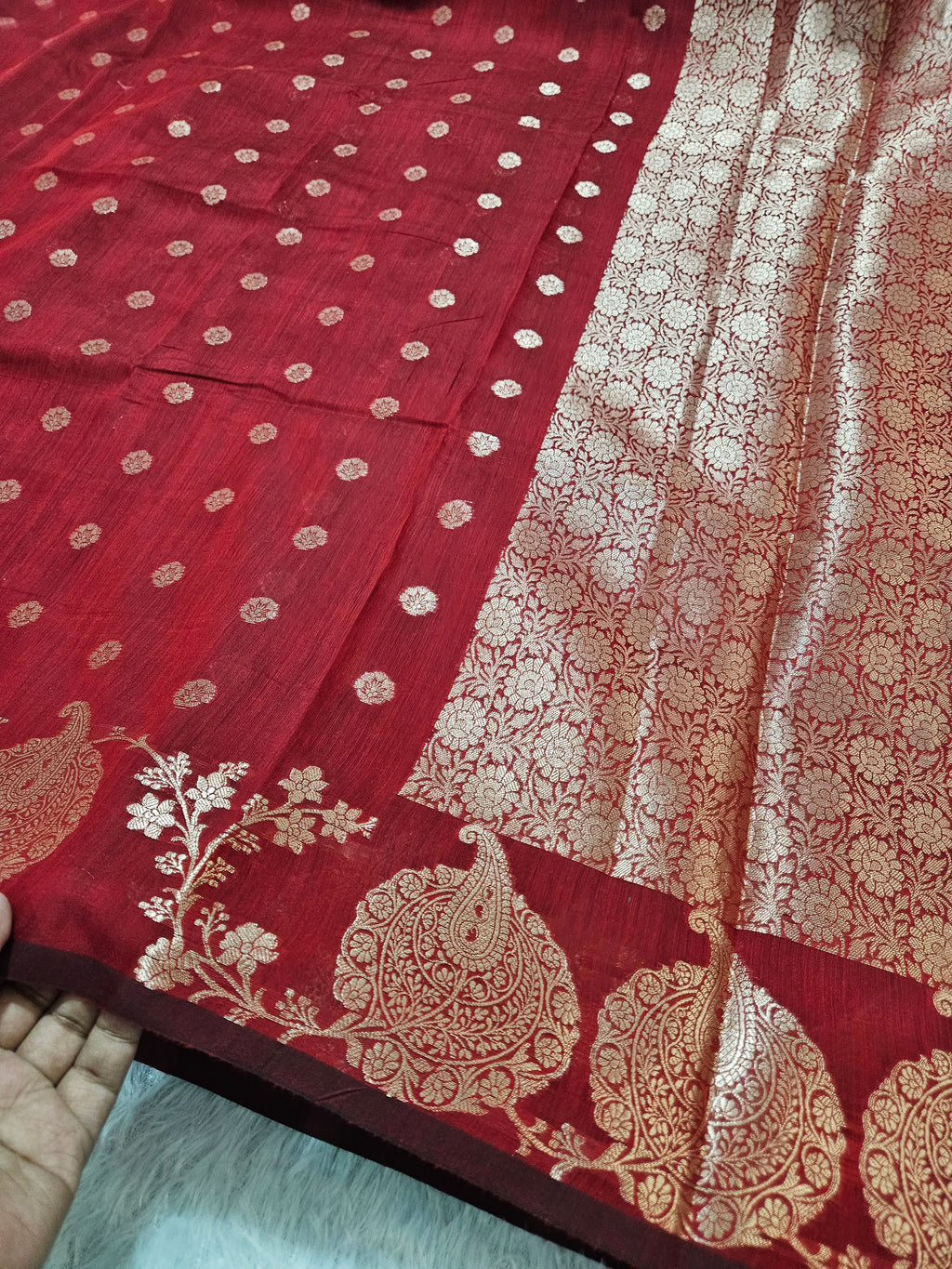 Red Banarasi Cotton Open Zari Border Booti Saree