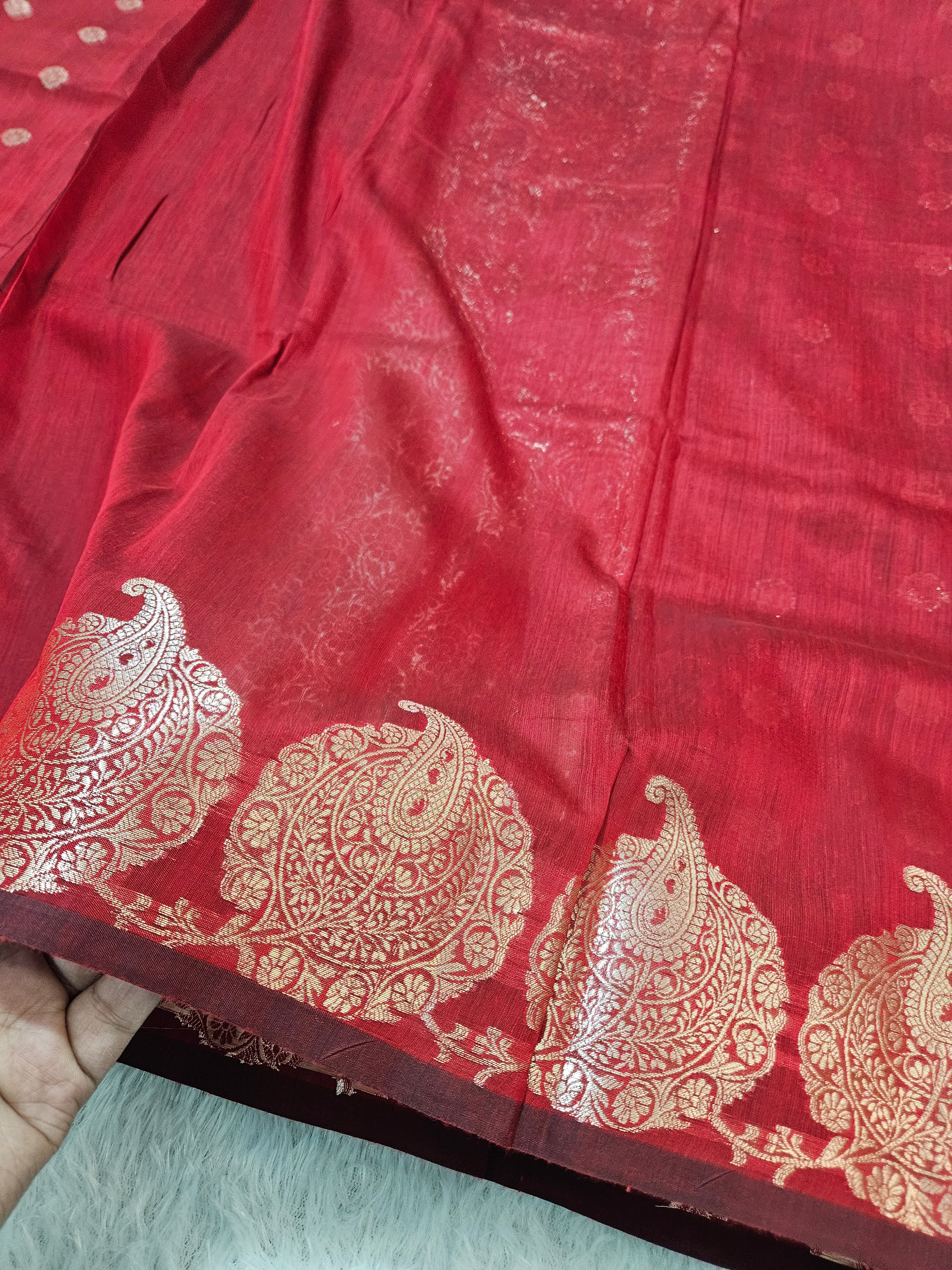 Red Banarasi Cotton Open Zari Border Booti Saree