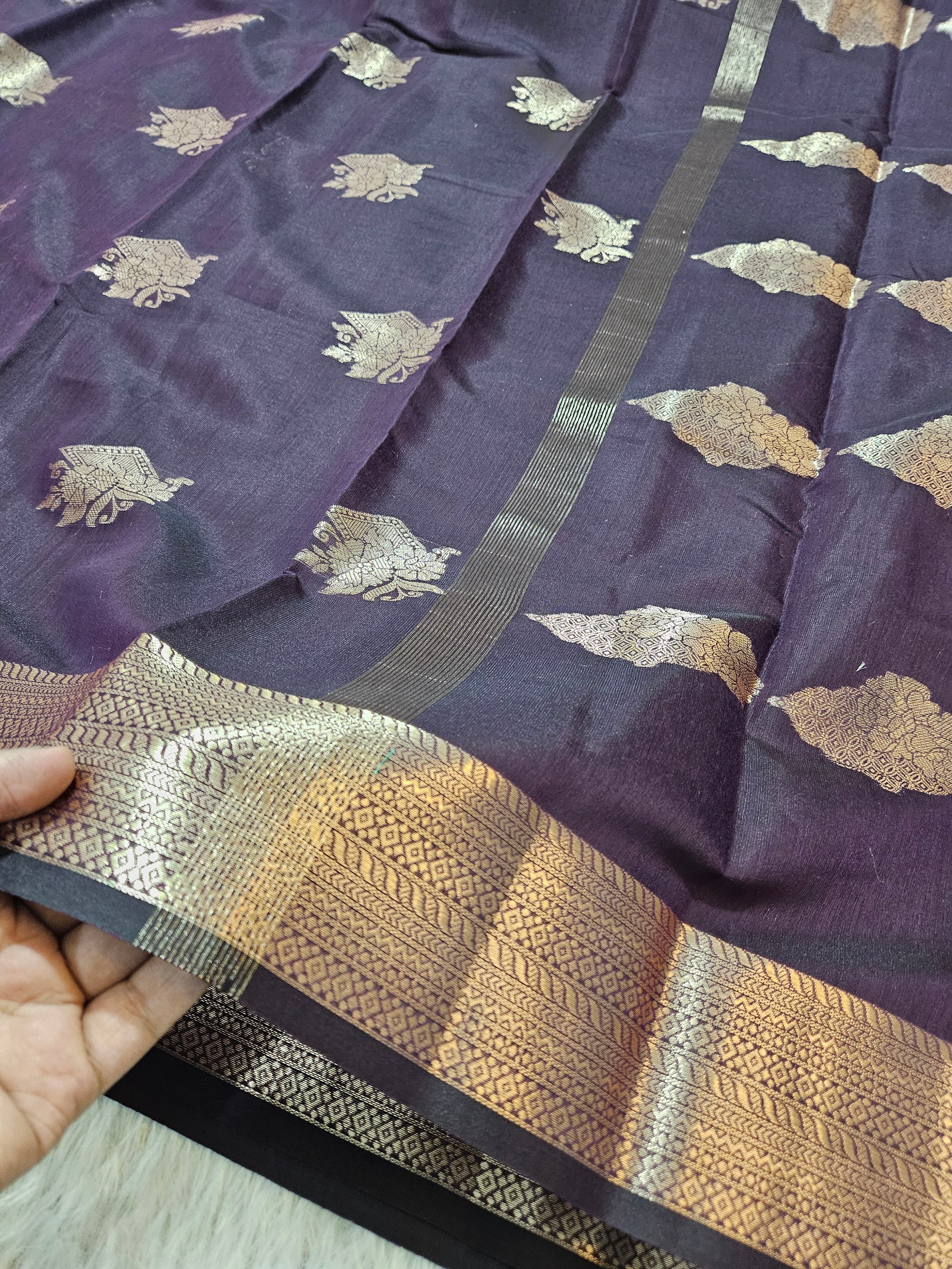 Wine Pure Cotton Zari Border Boota Saree