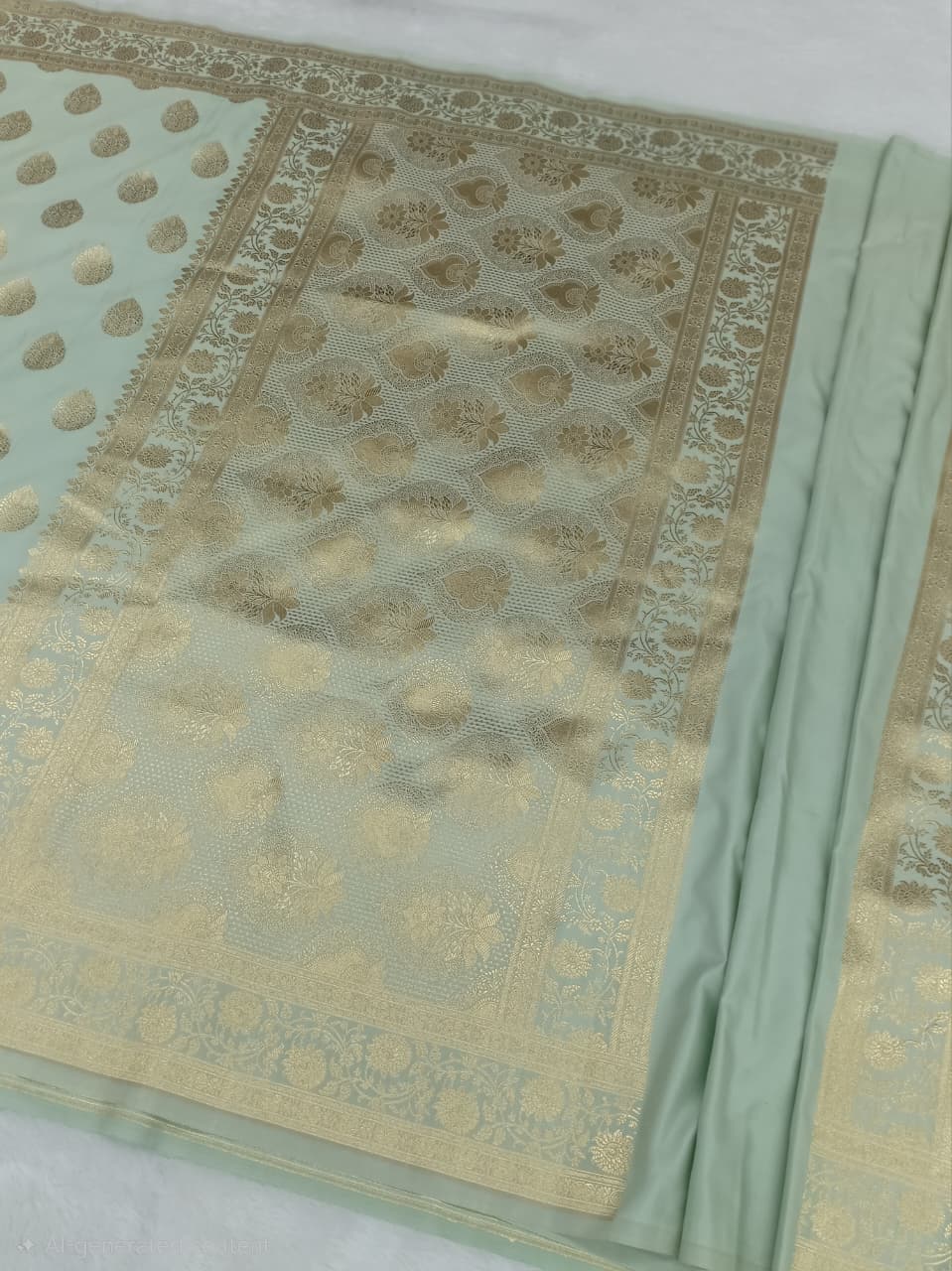 Banarasi Mashru Katan Silk in a Tanchhui weaving Saree