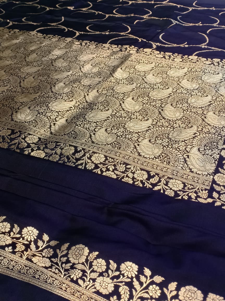 Banarasi Mashru Katan Silk in a Buautiful Jaal Saree