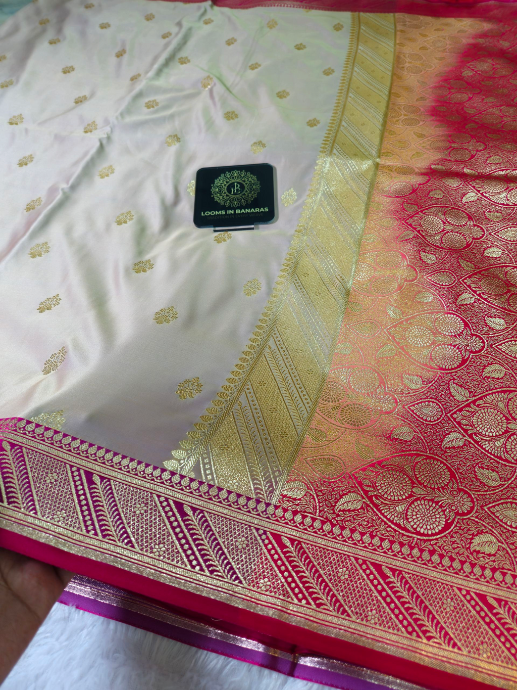 Banarasi Mauve Pink And Rani Contrast Mashru Silk Banarasi Border Booti Saree