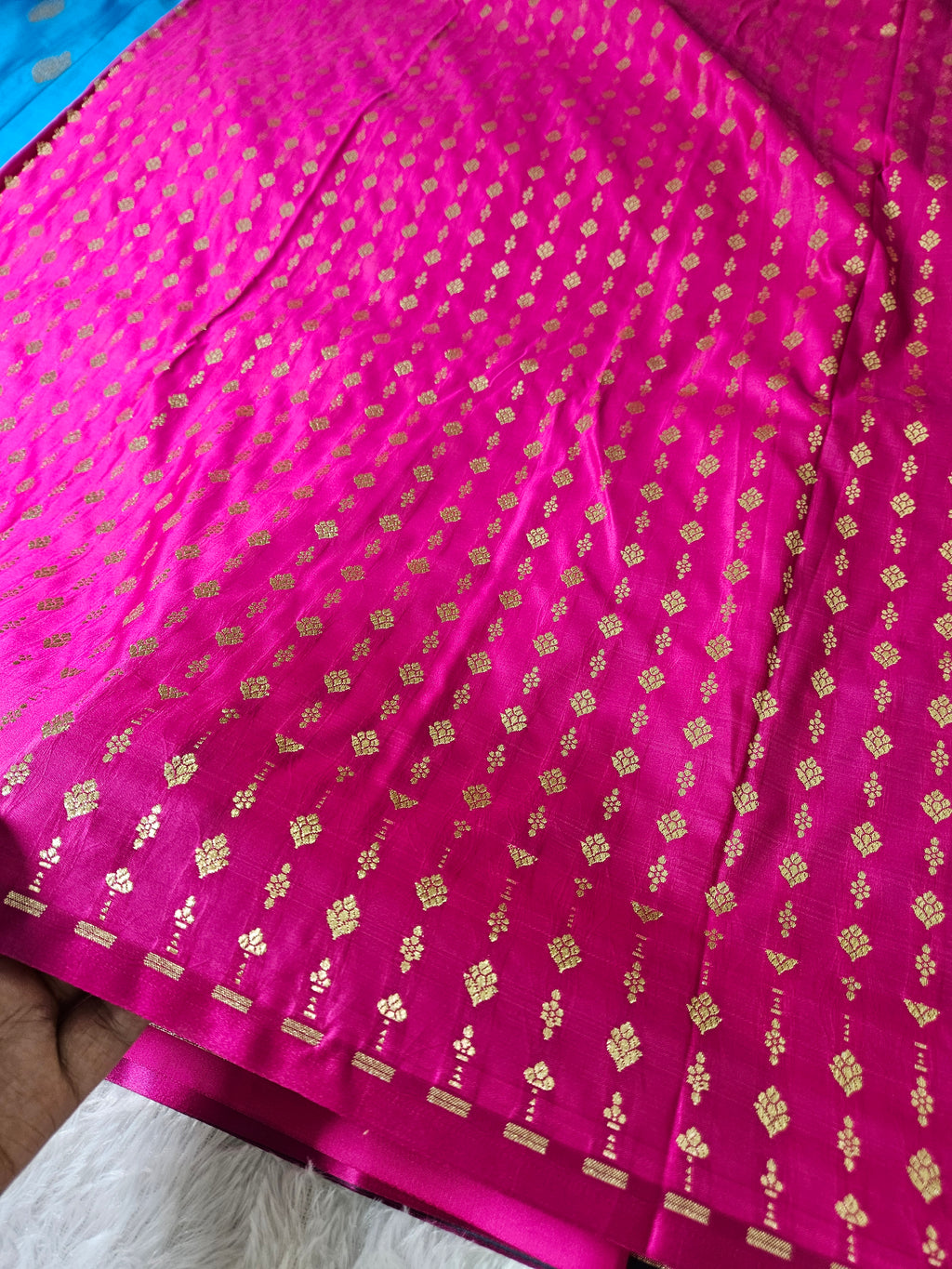 Banarasi Firozi and Rani Contrast Mashru Silk Banarasi Border Booti Saree