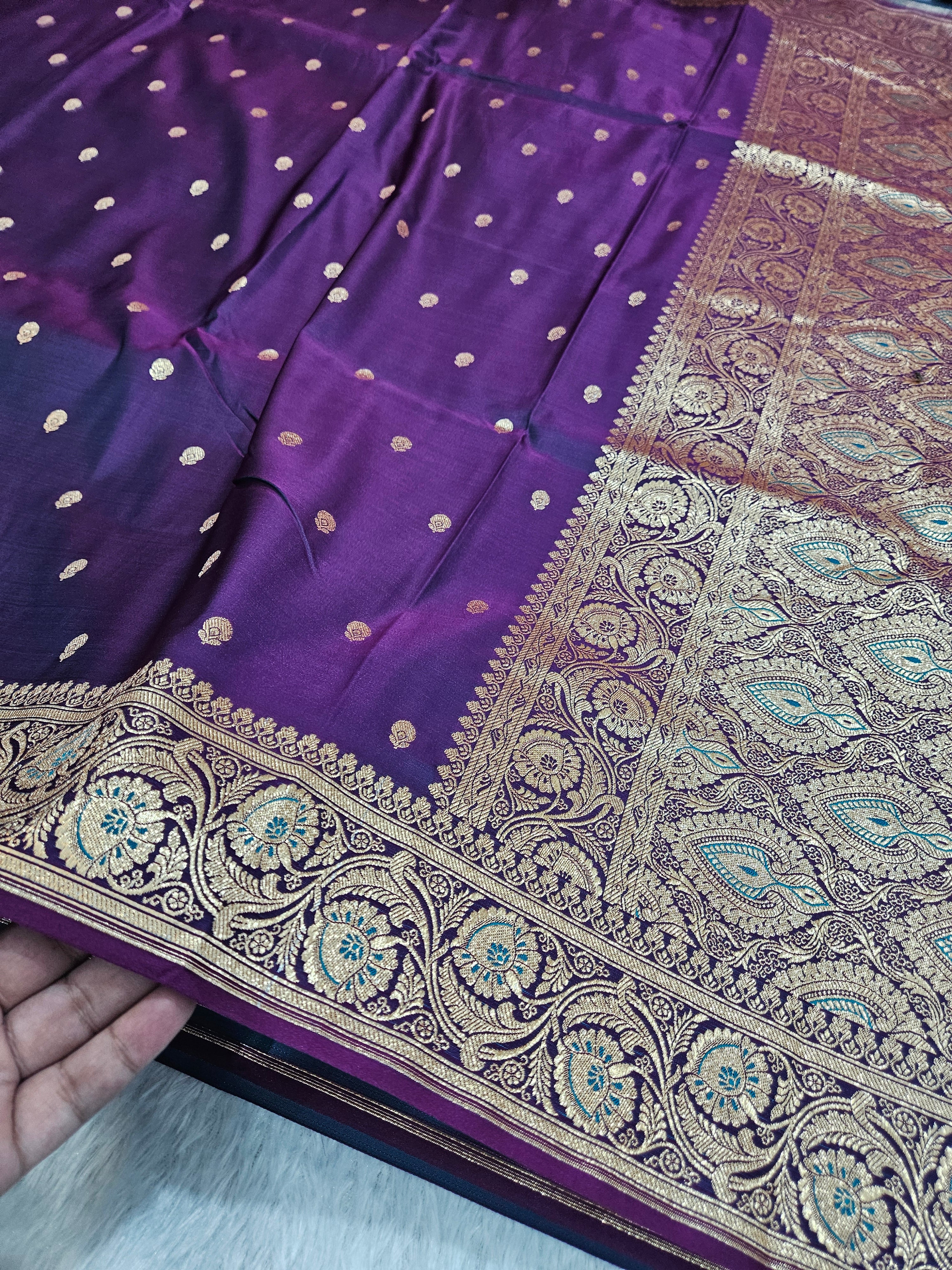 Banarasi Purple Mashru Silk Banarasi Border Booti Saree