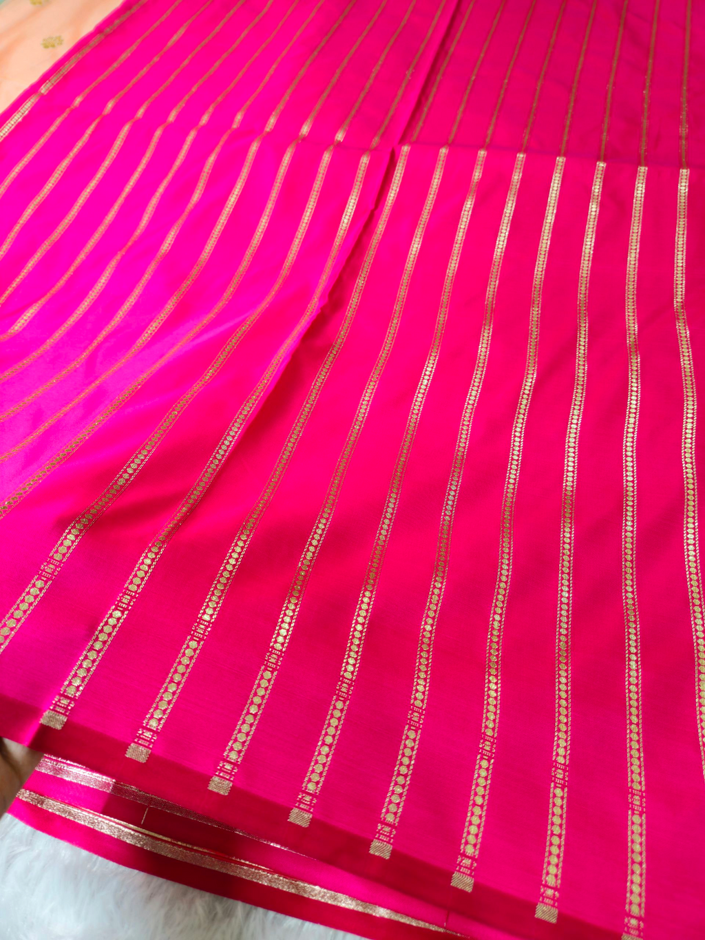 Banarasi Peach And Rani Contrast Mashru Silk Banarasi Border Booti Saree