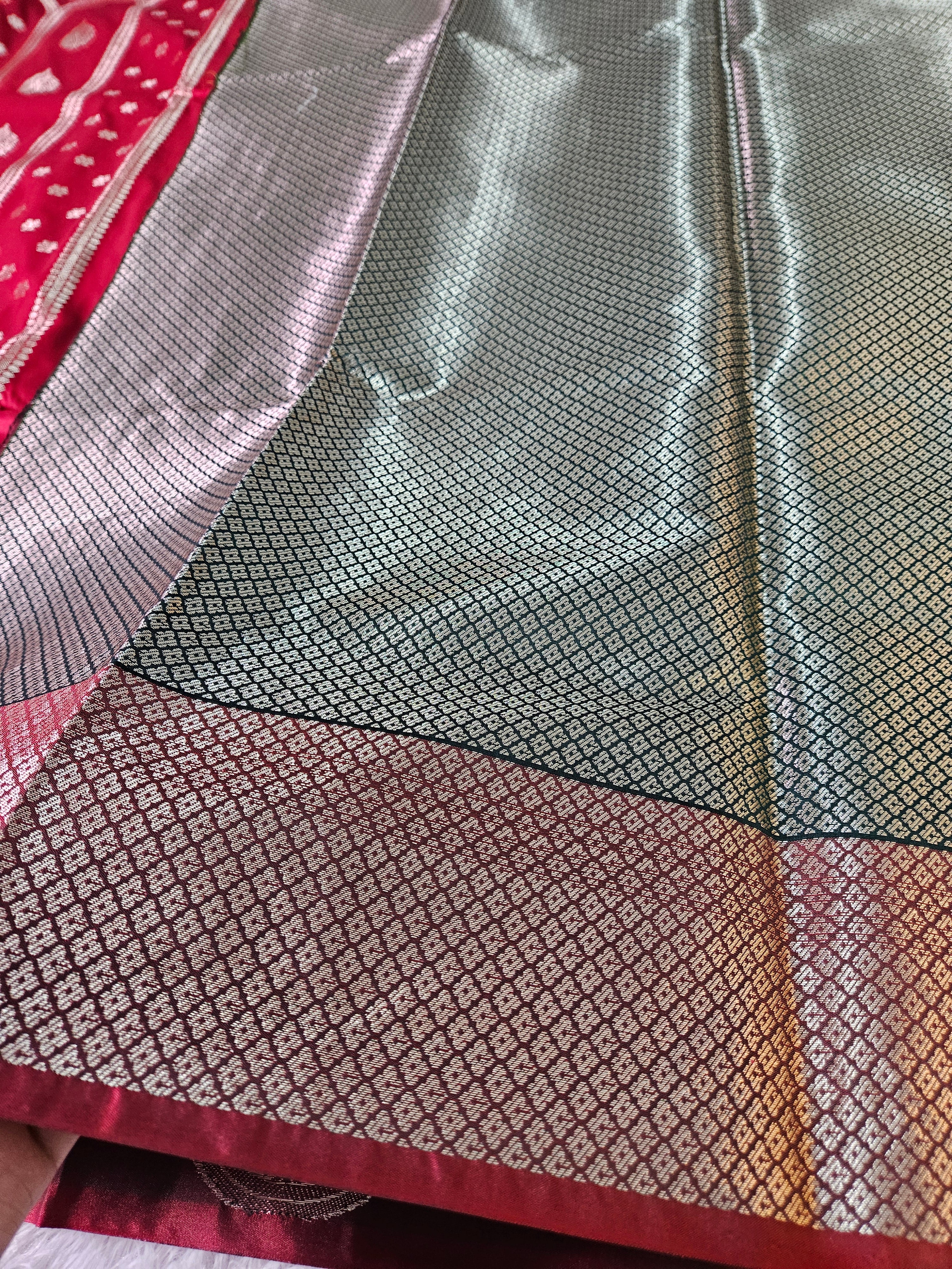 Red and Green Contrast Banarasi Silk Jaal Zari Border Saree