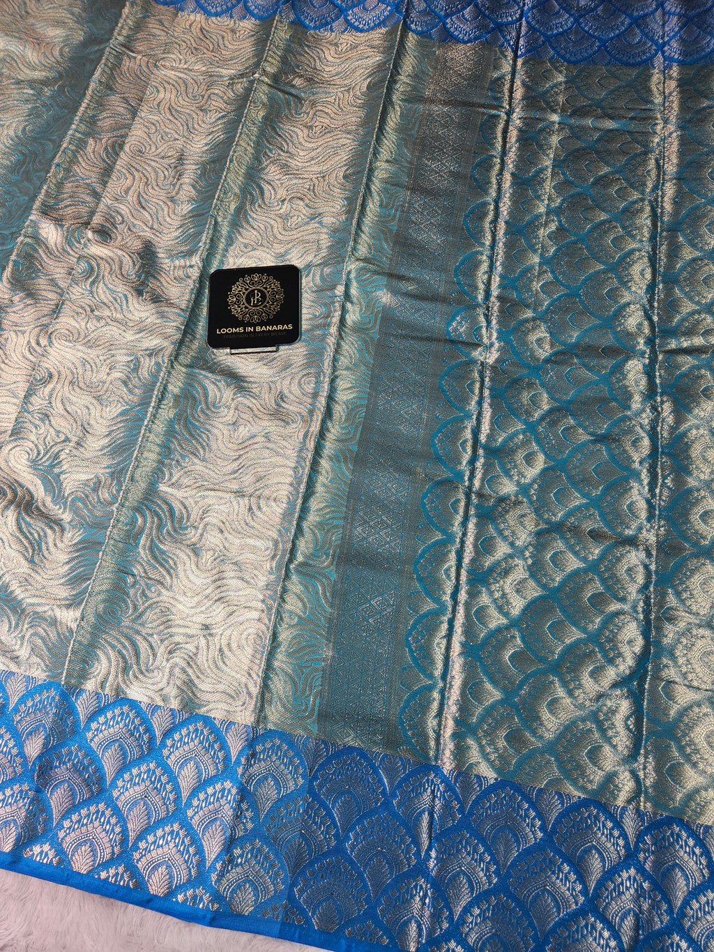 Firozi Banarasi Soft Tissue Zari Brocade Design Saree Contrast