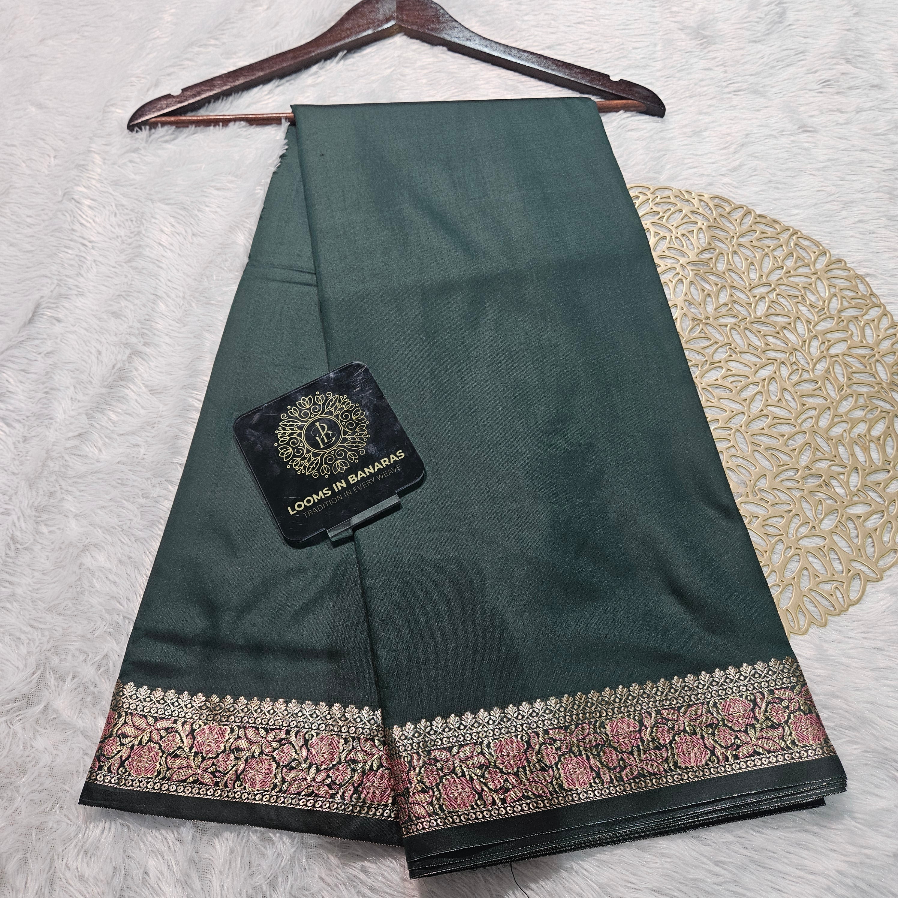 Bottle Green Banarasi Plain Saree Alfi Zari Aanchal Border Design