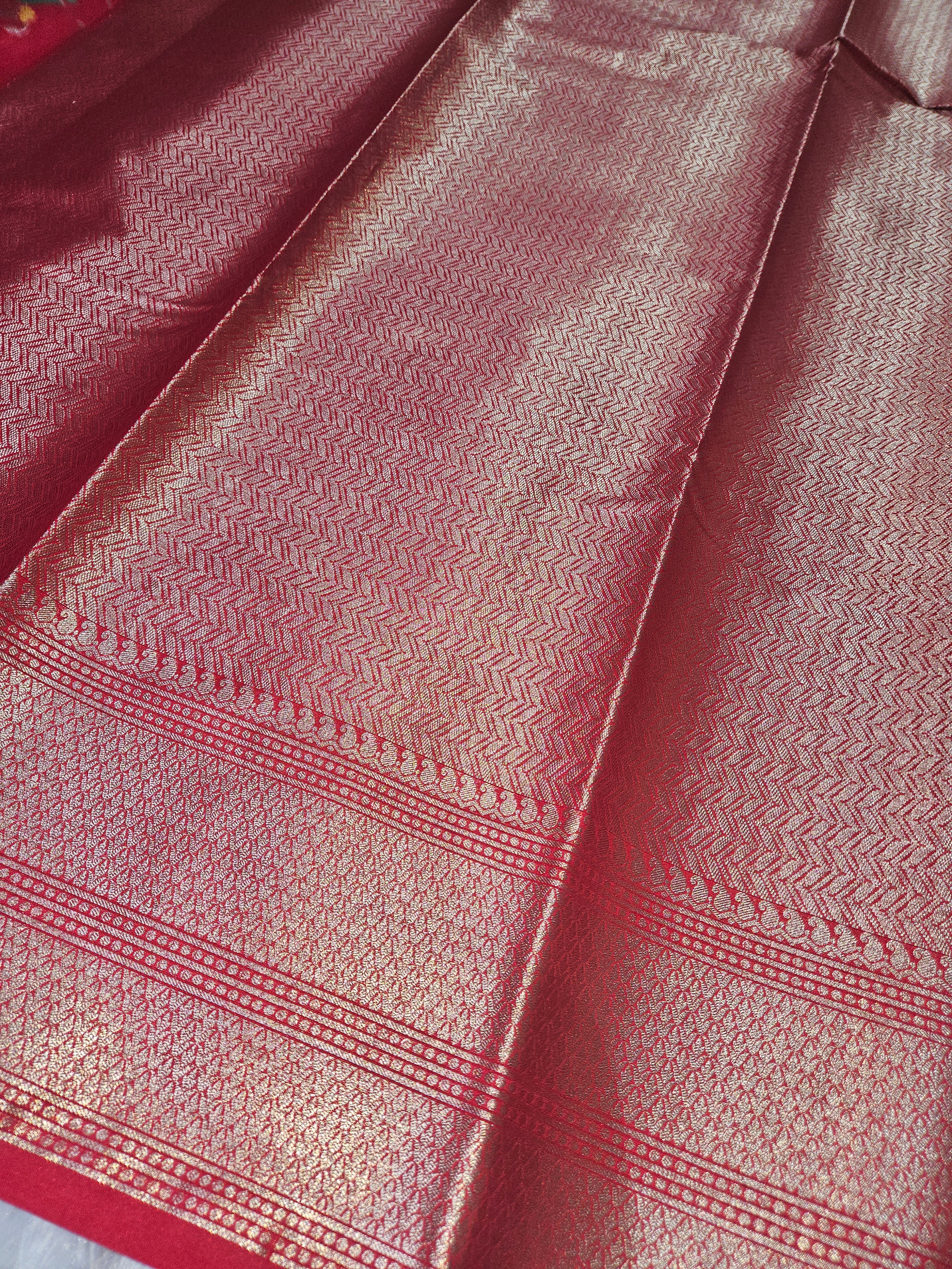 Banarasi Red Katan Silk Tilfi minakari Jaal Design Saree