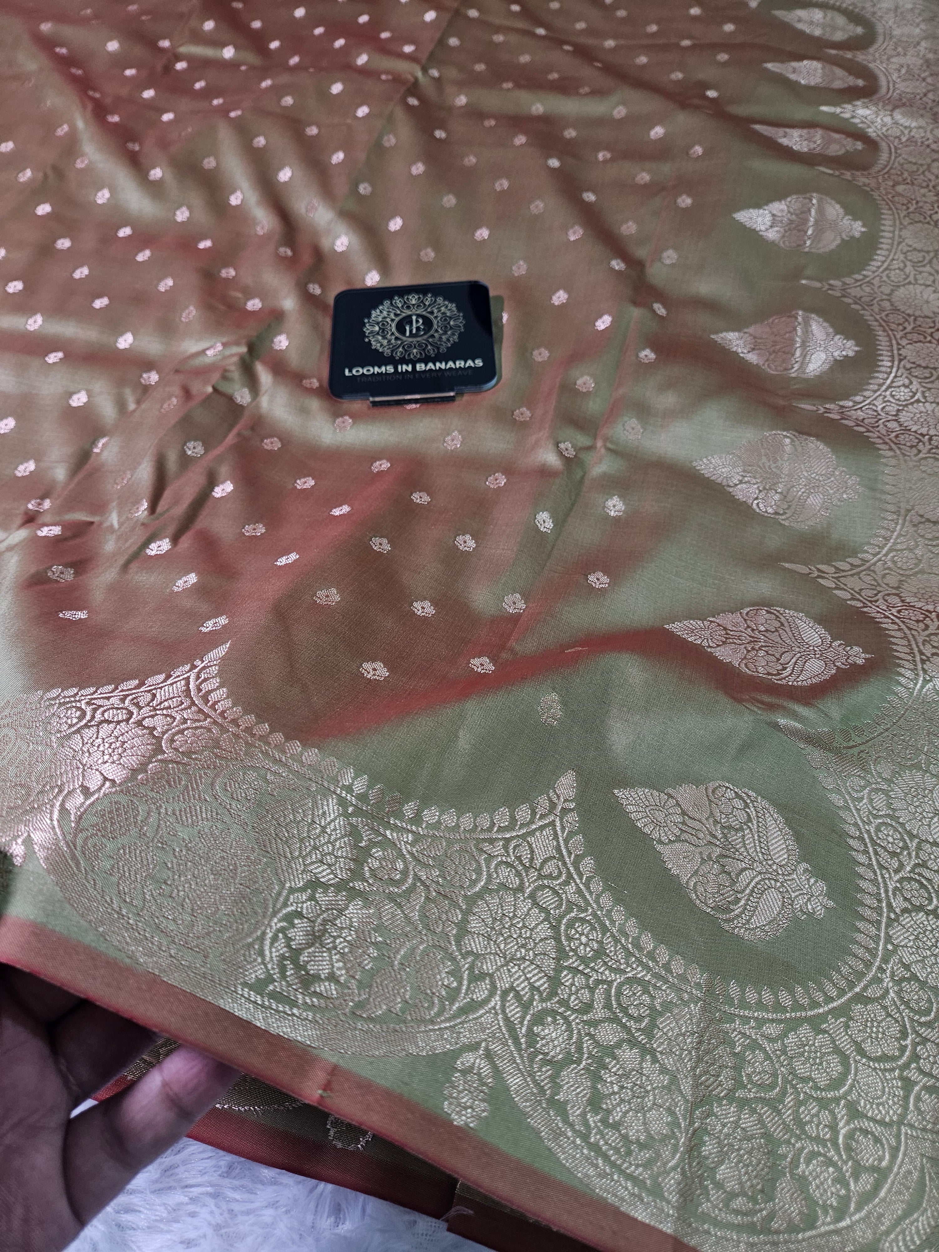 Banarasi Silk Mehndi Buti Zari Scallop Border Saree