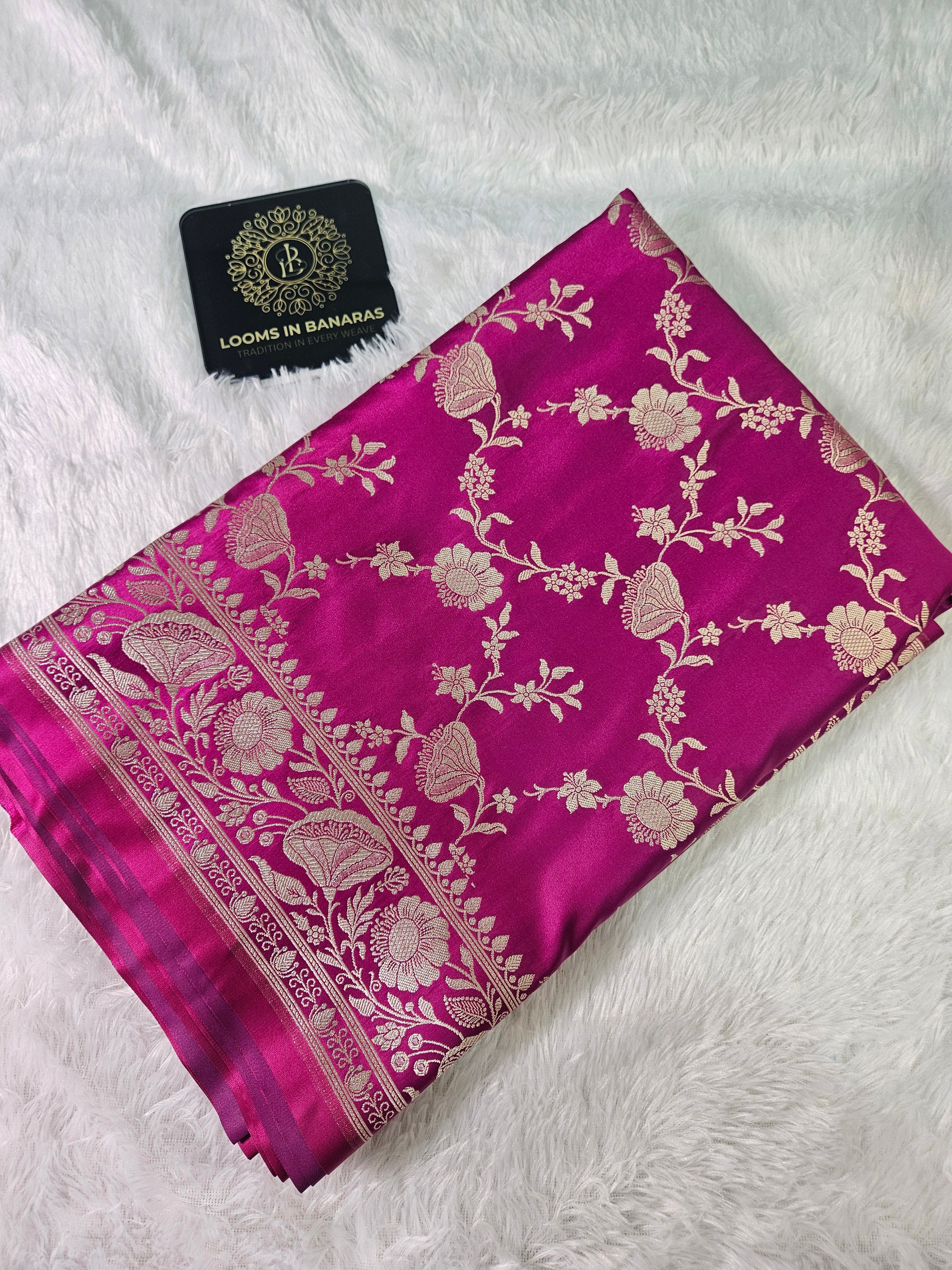 Banarasi Majenta Mashru Silk Banarasi Border Jaal Saree