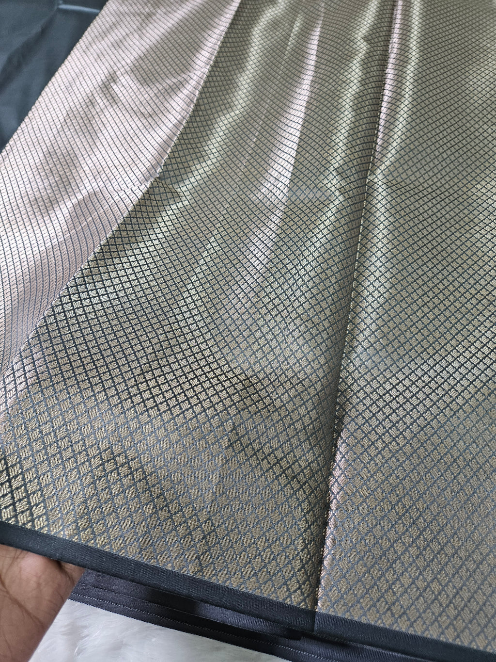 Banarasi Grey Plain Saree Zari Aanchal Border Design