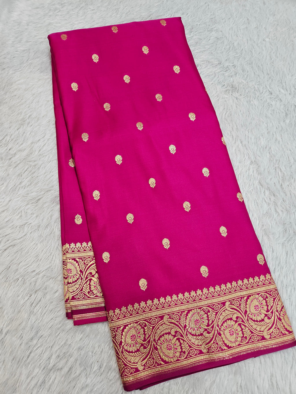 Banarasi Rani Pink Mashru Silk Banarasi Border Booti Saree