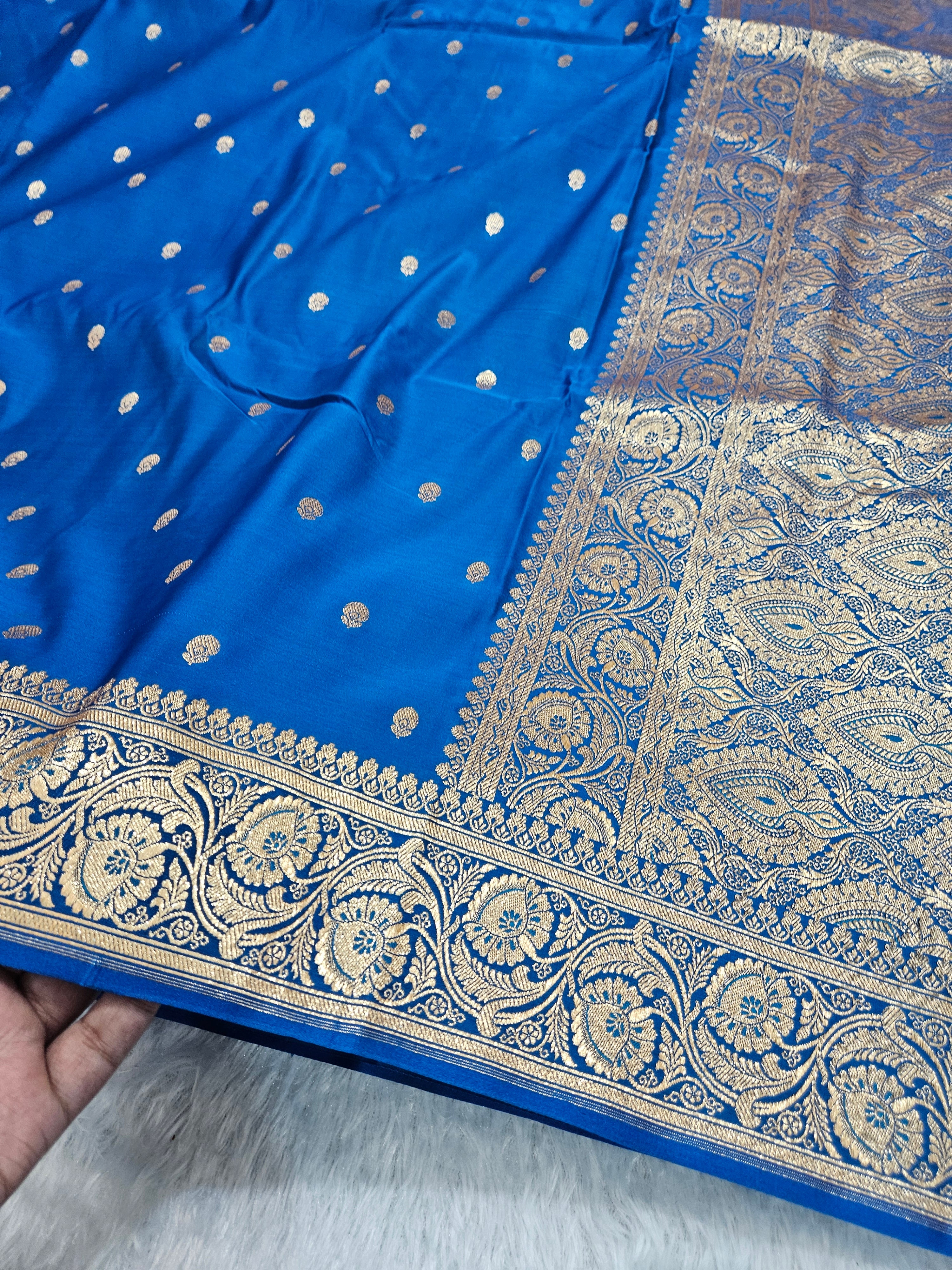 Banarasi Firozi Mashru Silk Banarasi Border Booti Saree