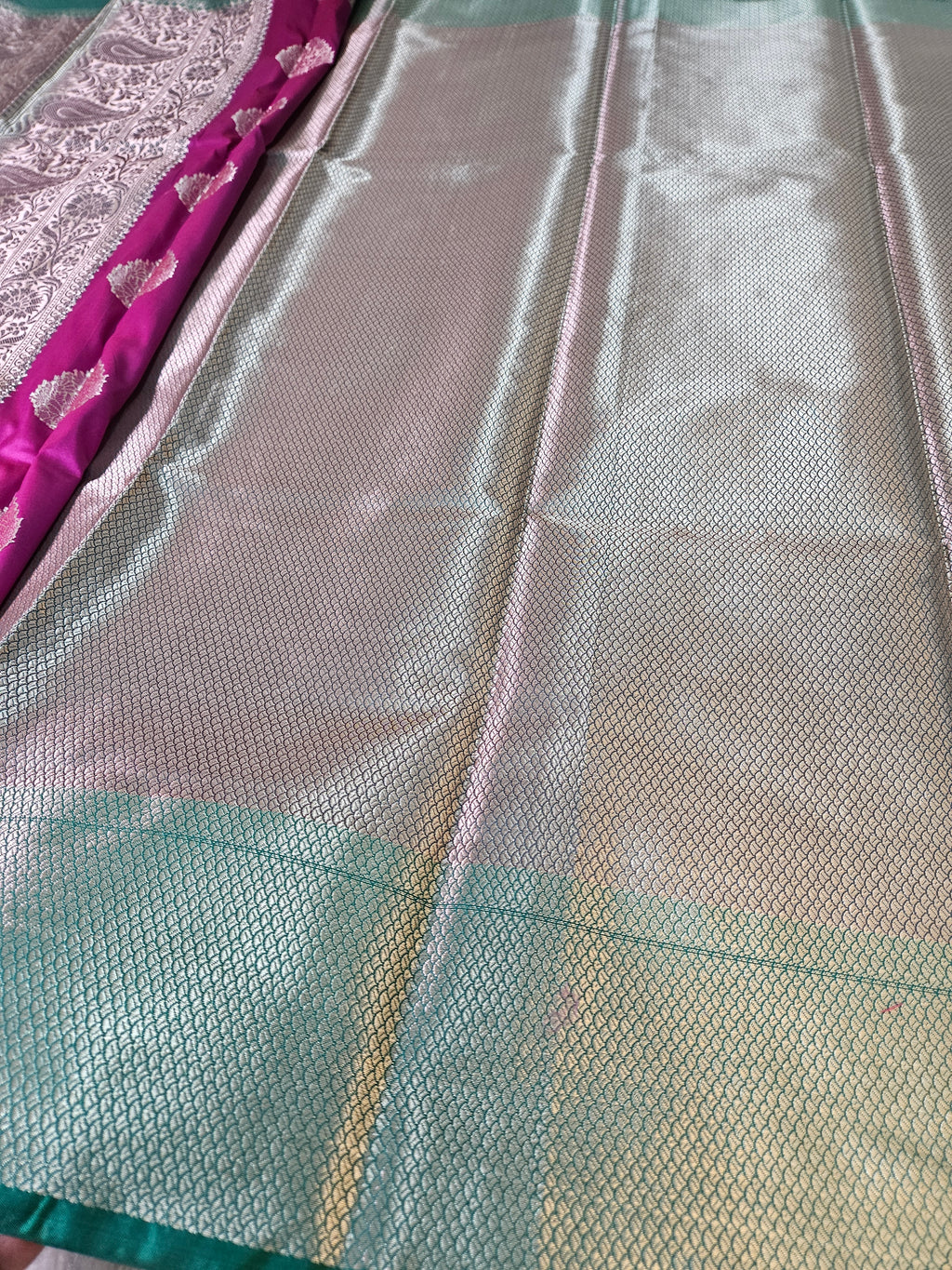 Majenta and Green Contrast Banarasi Silk Buta Zari Border Saree