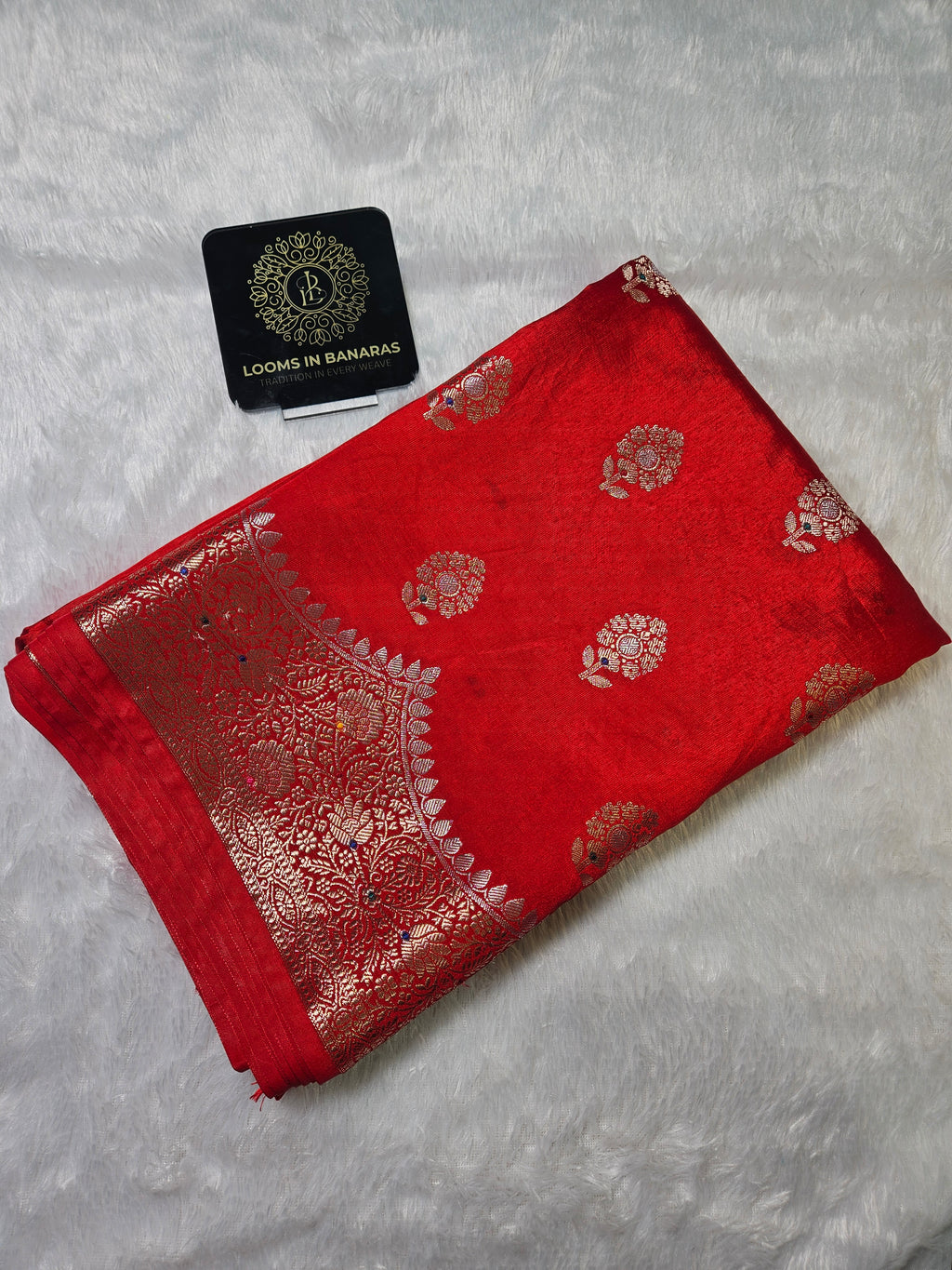 Banarasi Red Raw Mango Silk Crown Border Booti Saree