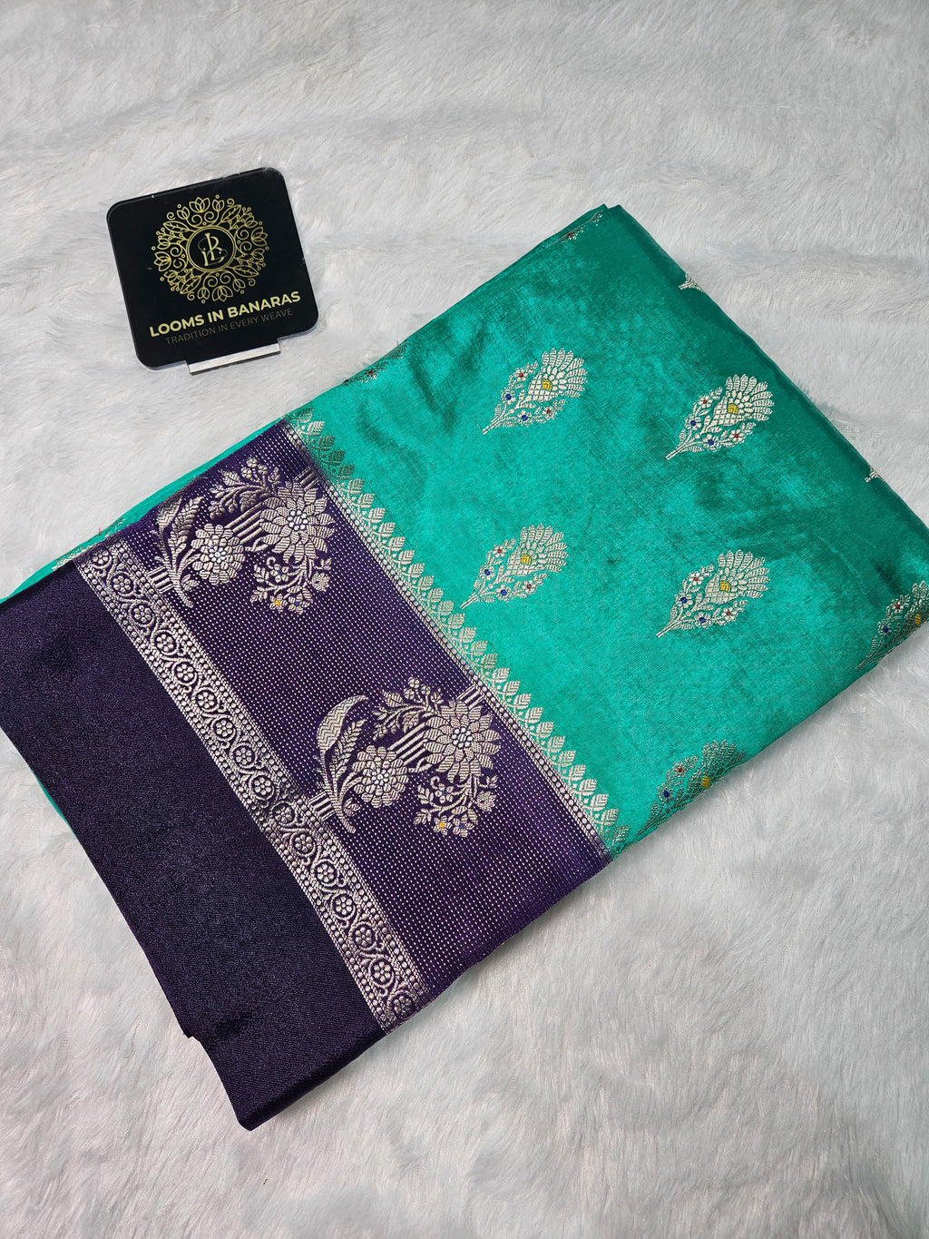 Banarasi Sea Green and Uda contrast Raw Mango Silk Fancy Border Booti Saree