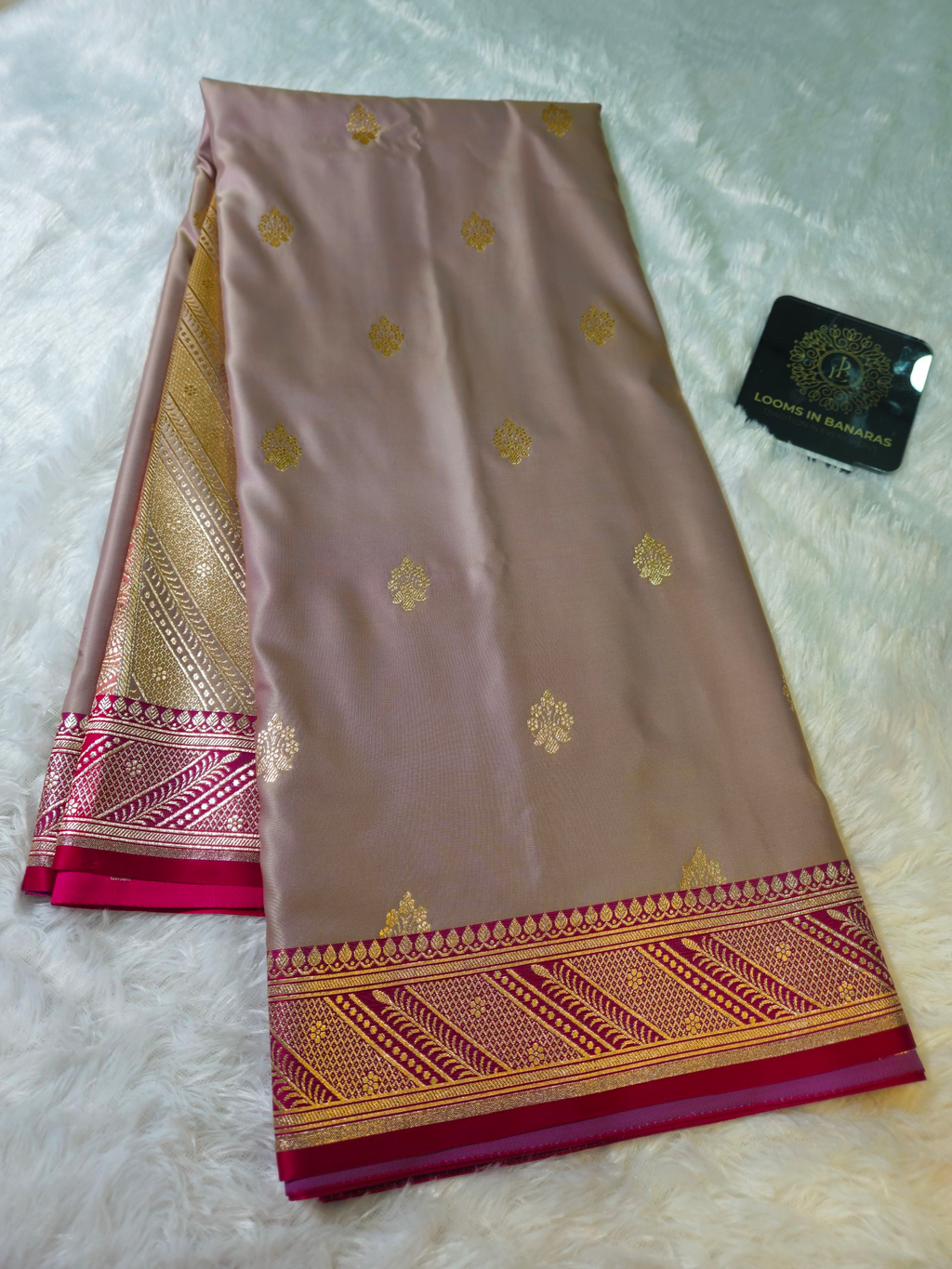 Banarasi Mauve Pink And Rani Contrast Mashru Silk Banarasi Border Booti Saree