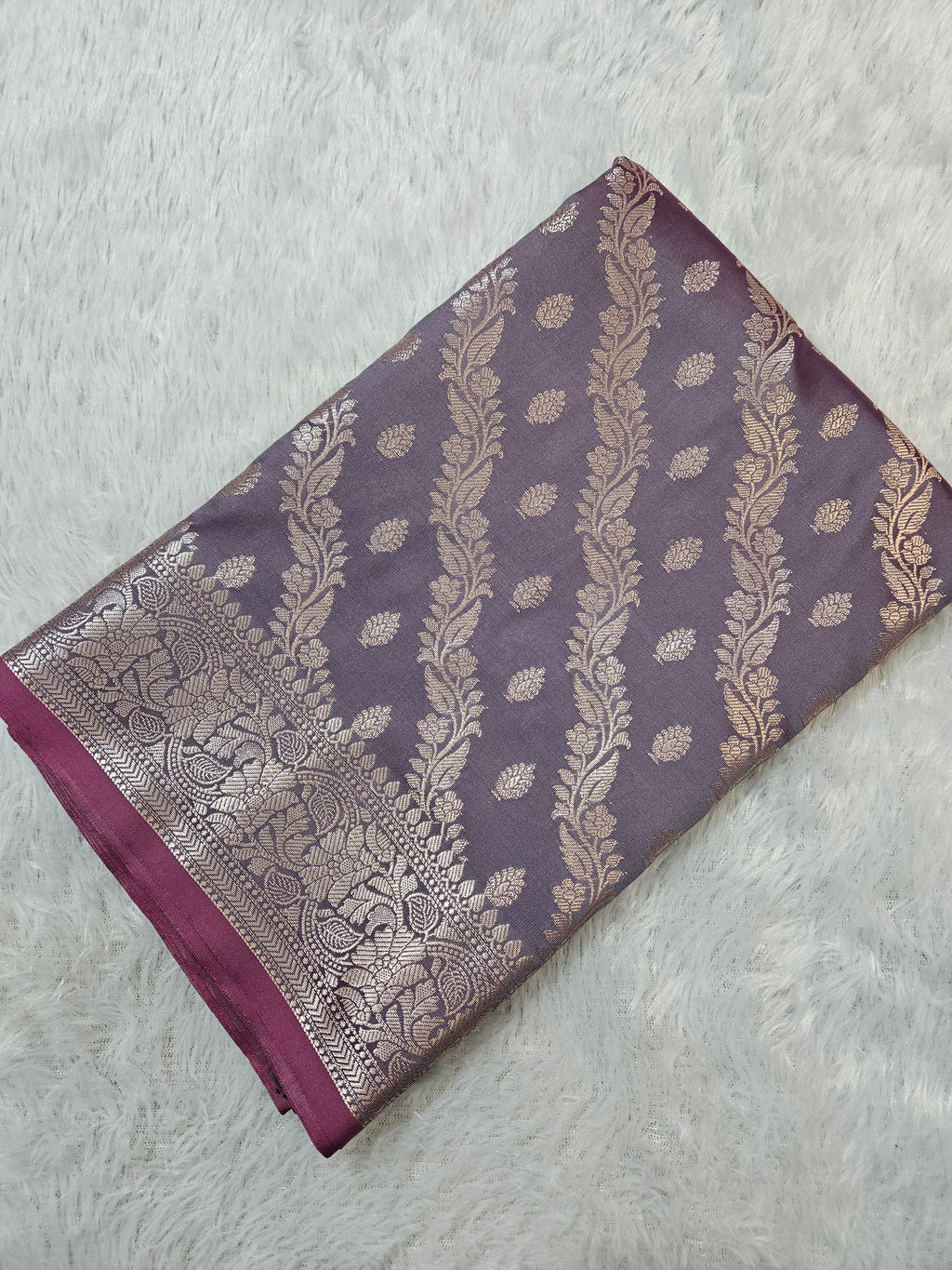 Banarasi Faded Purple Silk Jaal Zari Border Saree