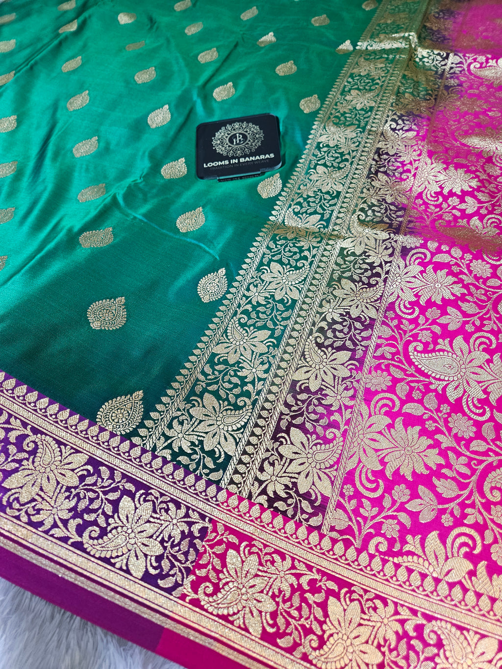 Banarasi Green and Rani Contrast Mashru Silk Banarasi Border Booti Saree