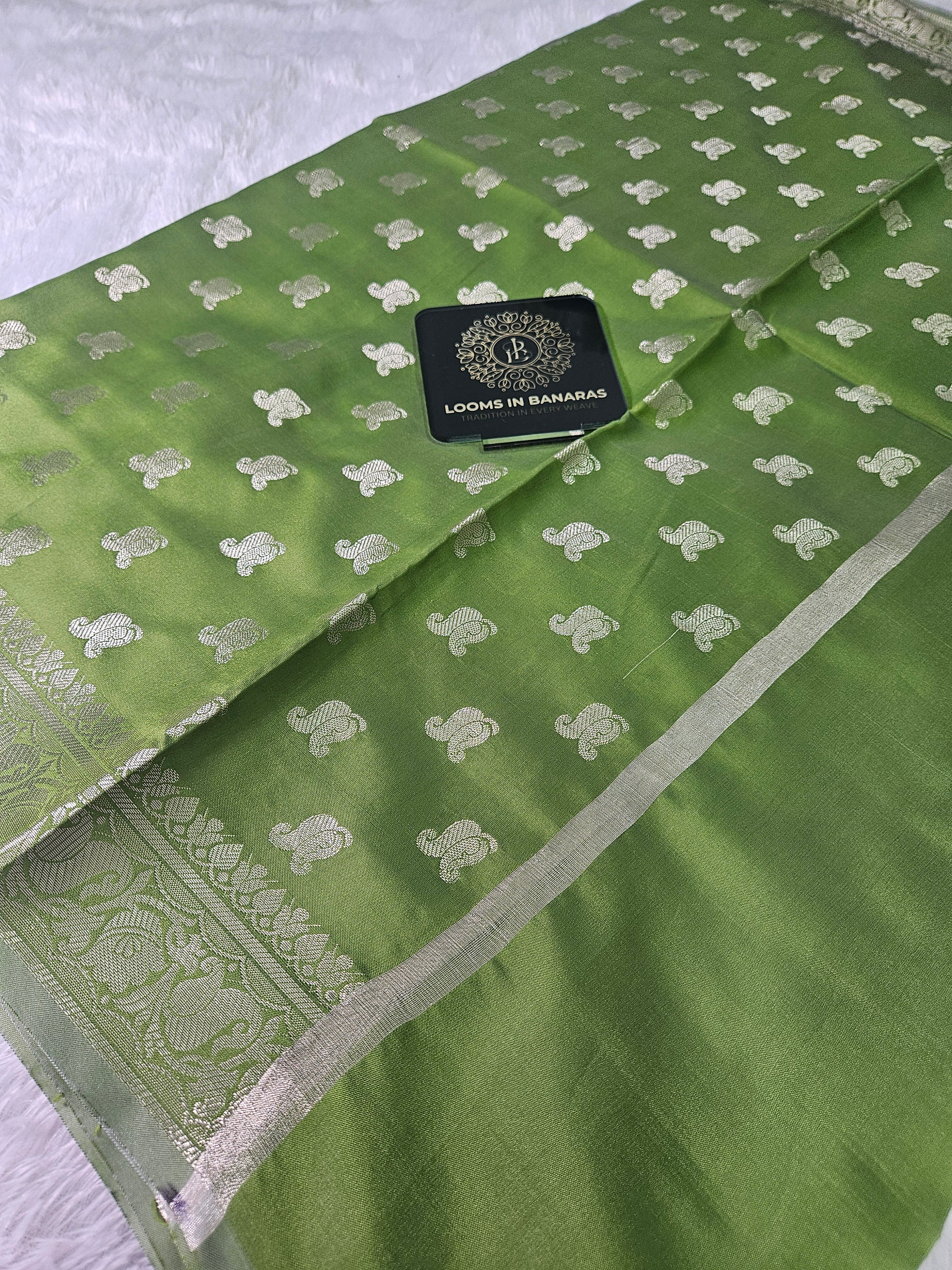 Banarasi Silk Green Dupatta Buti Design