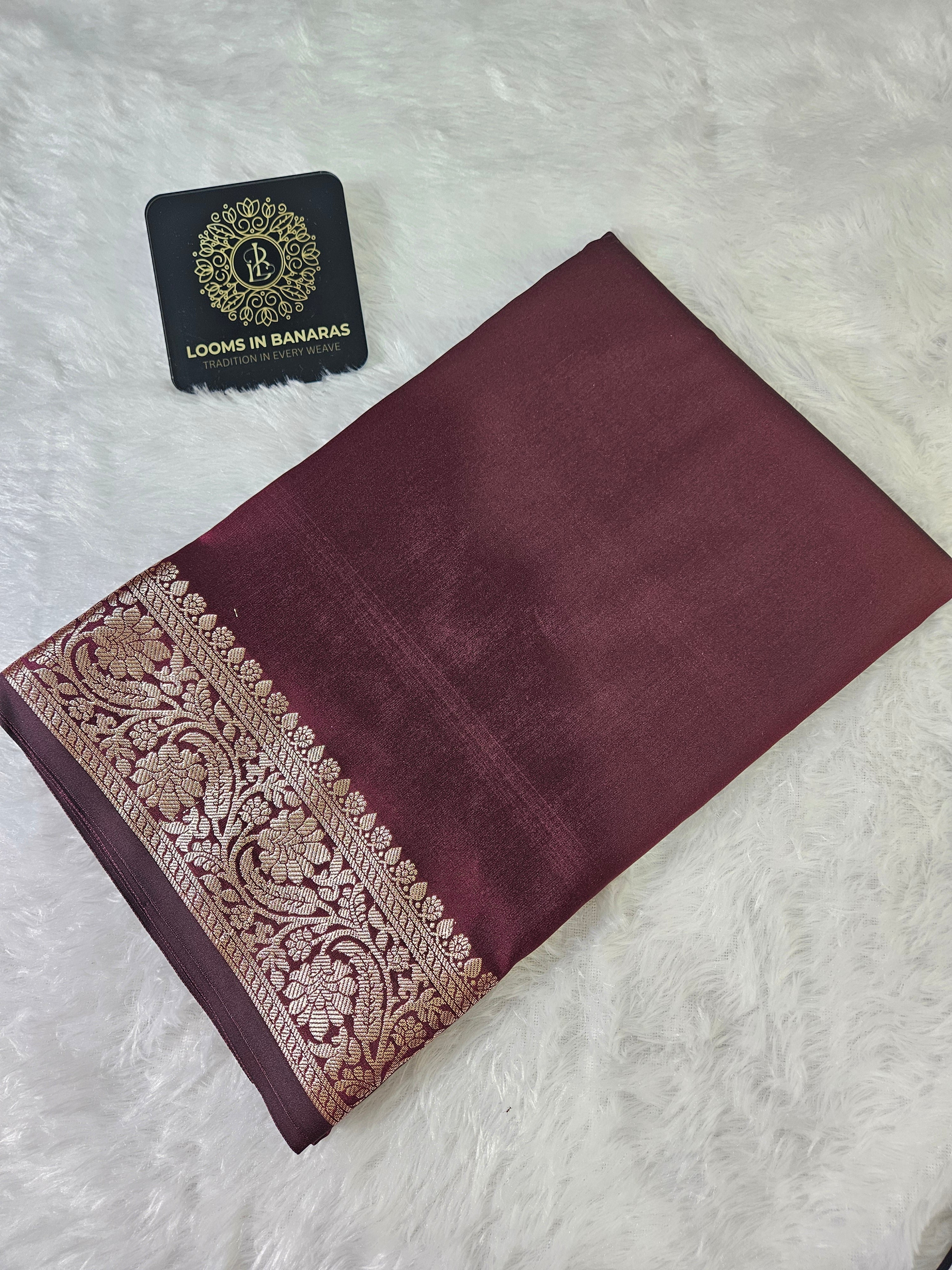 Banarasi Wine Plain Saree Zari Aanchal Border Design
