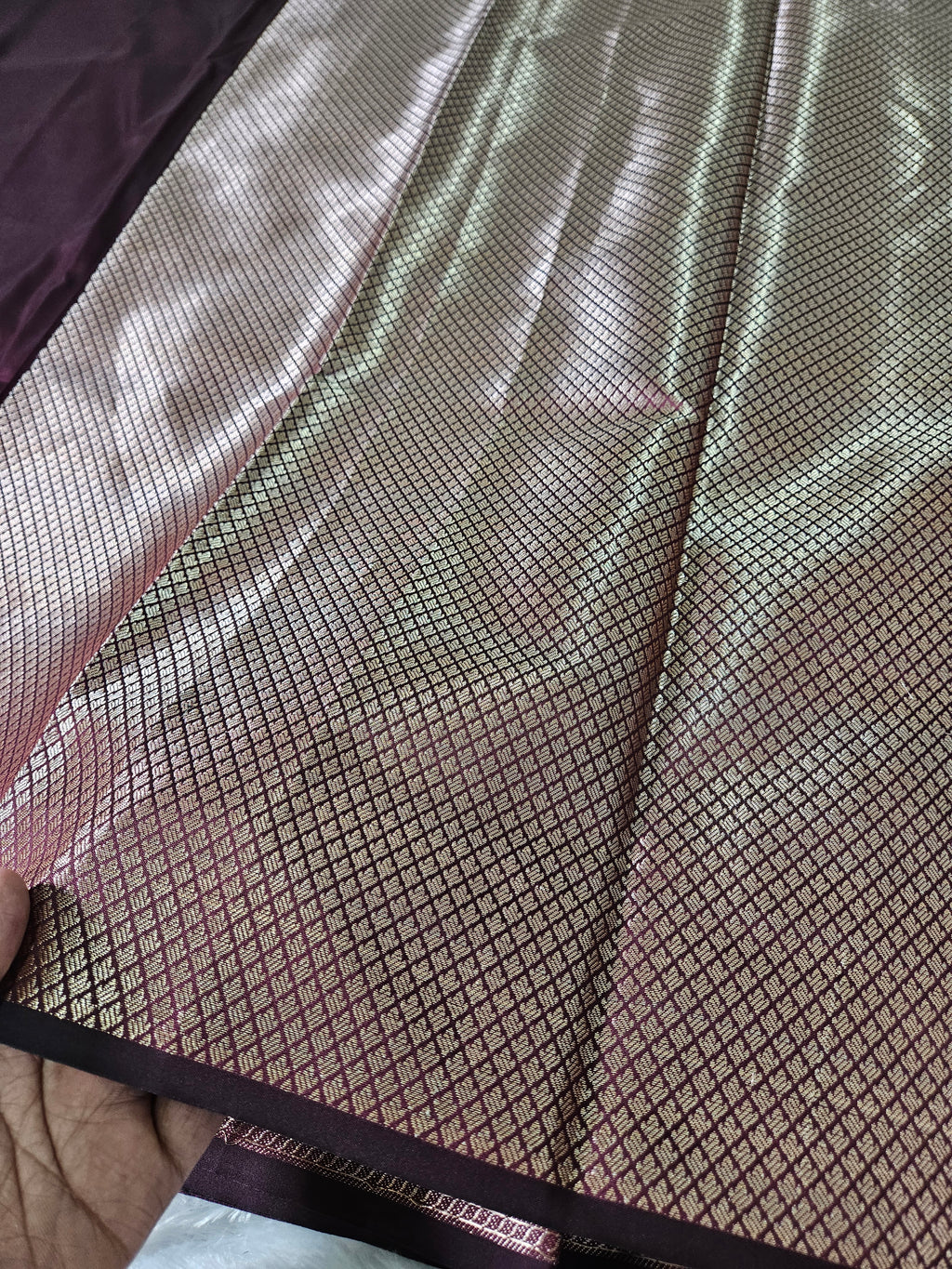 Banarasi Wine Plain Saree Zari Aanchal Border Design