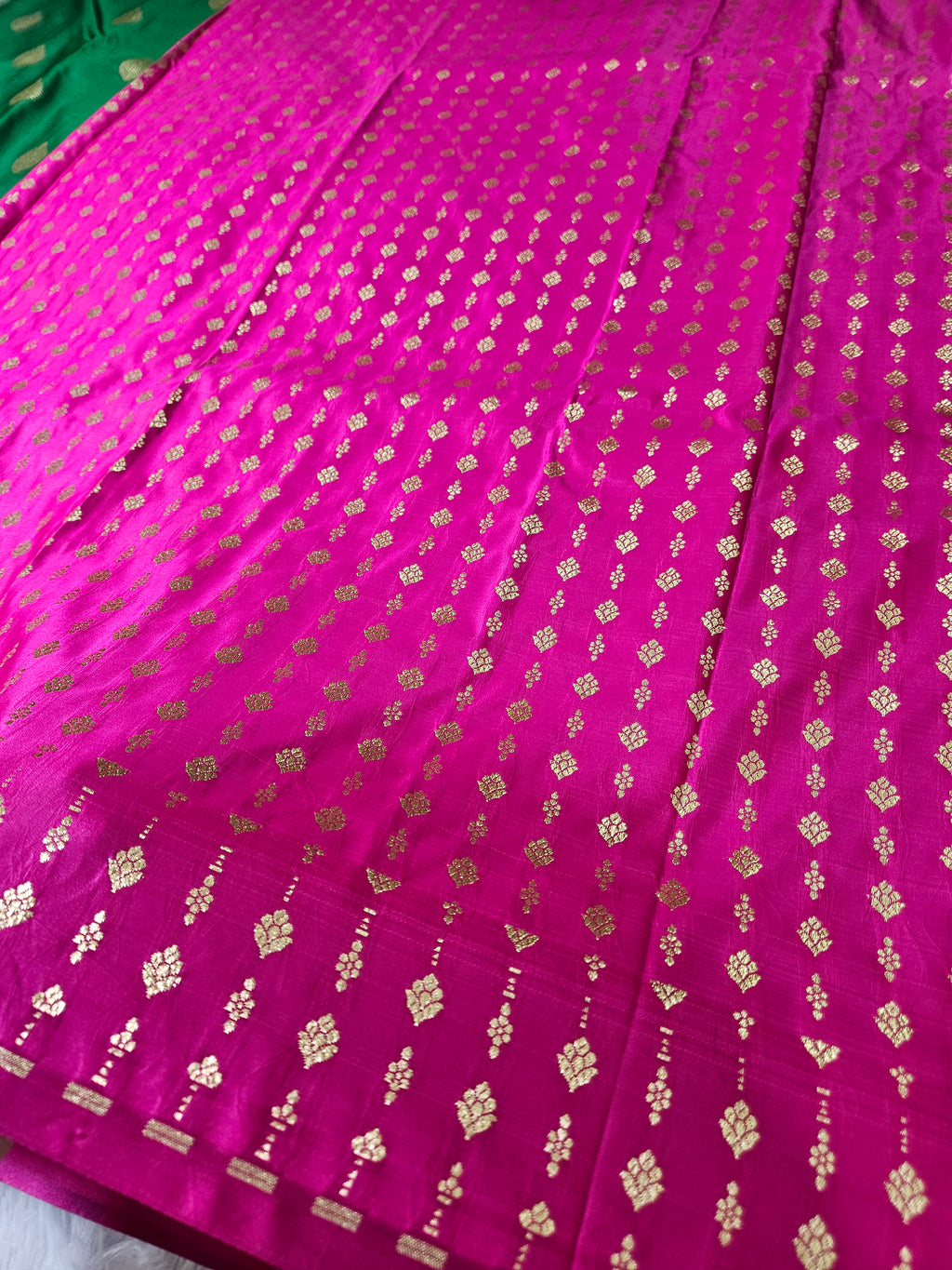 Banarasi Green and Rani Contrast Mashru Silk Banarasi Border Booti Saree