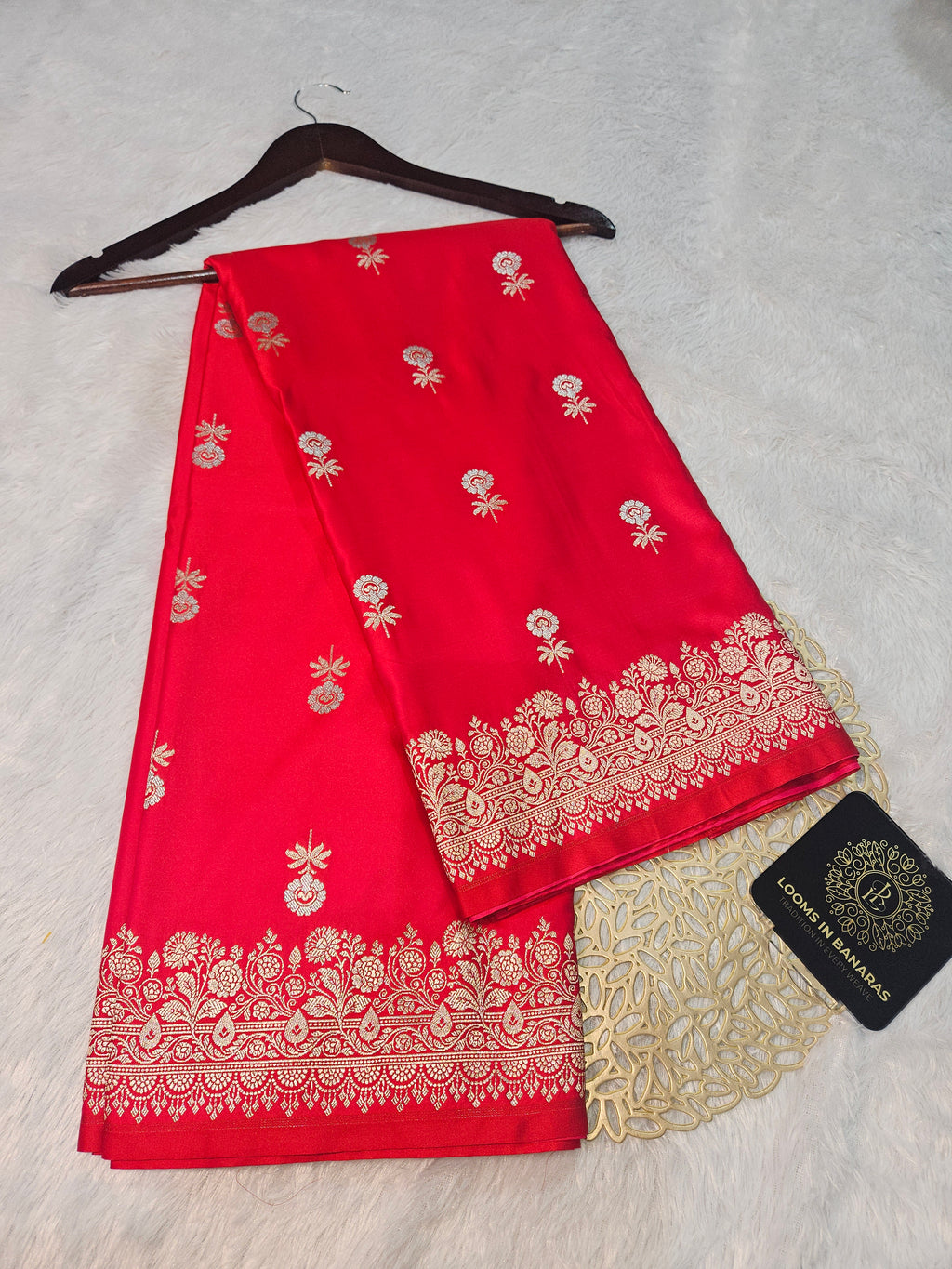 Sindori Rani Banarasi Mashru Silk Alfi Border Booti Saree