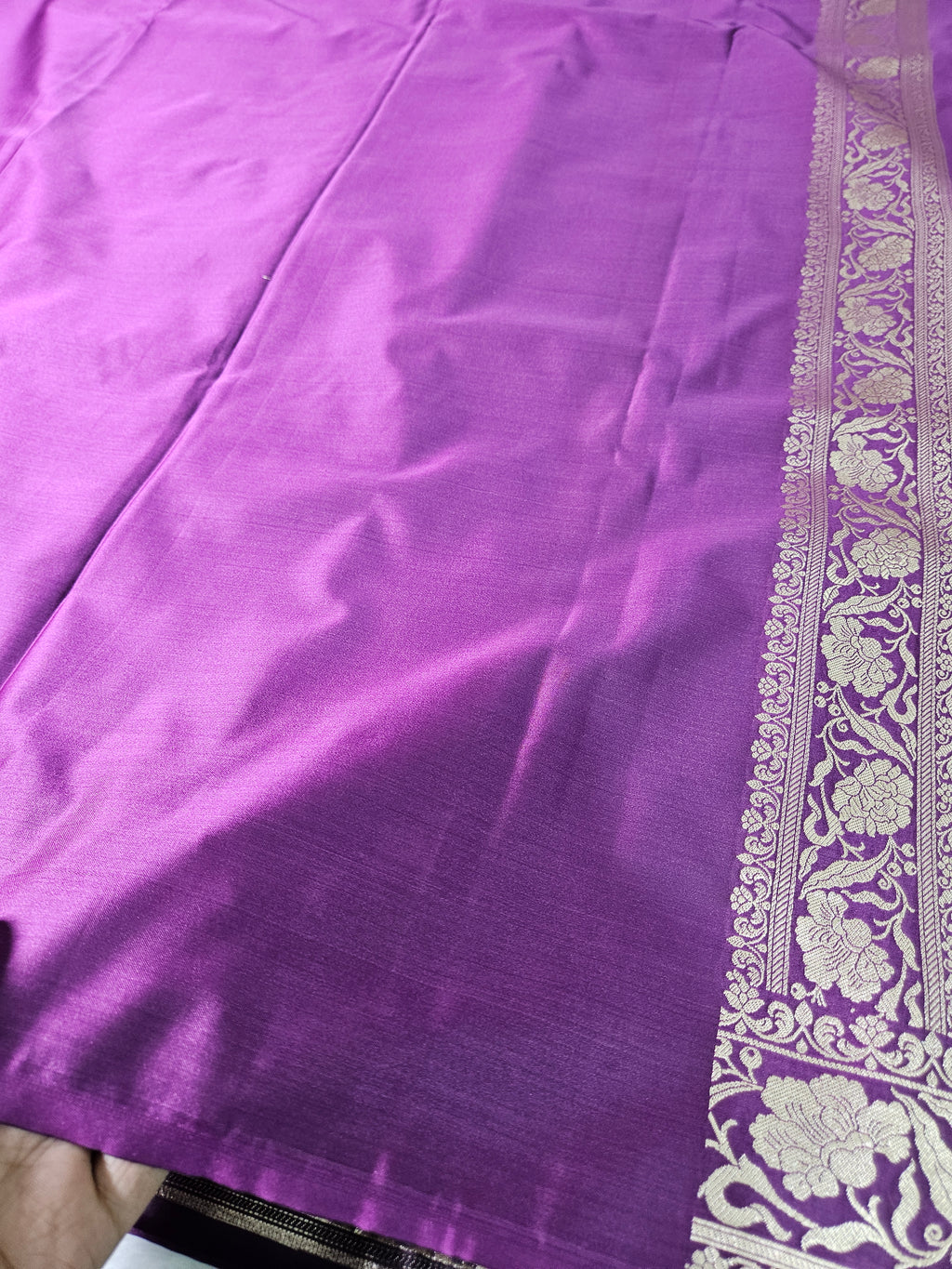 Banarasi Purple Mashru Silk Banarasi Border Booti Saree