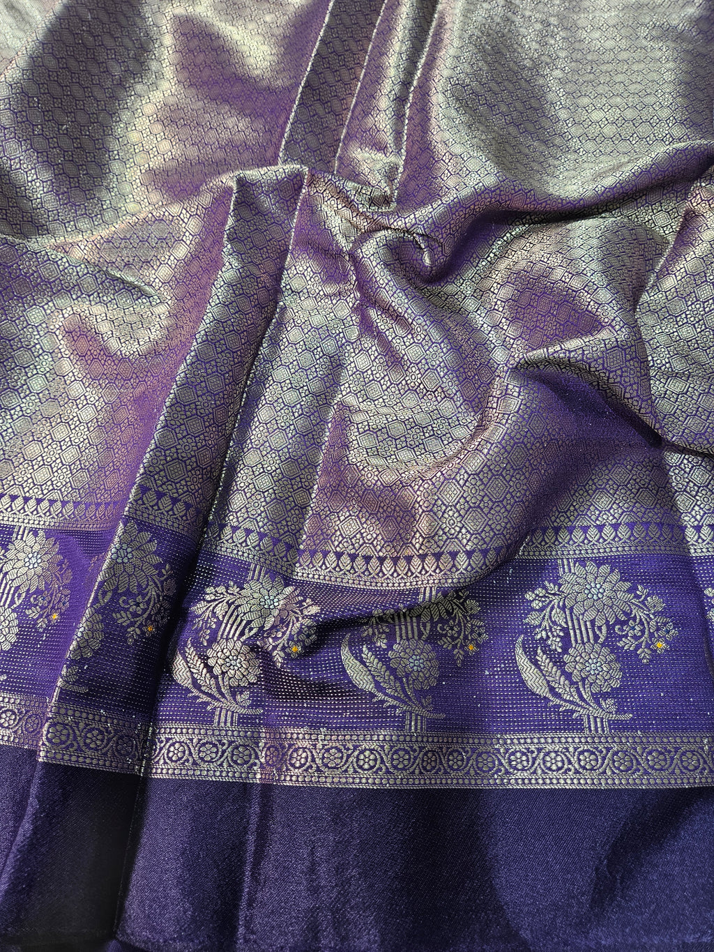 Banarasi Sea Green and Uda contrast Raw Mango Silk Fancy Border Booti Saree