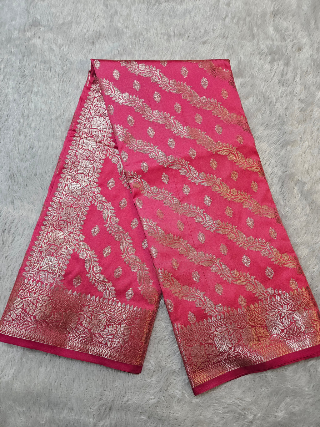 Banarasi Gajari Pink Silk Jaal Zari Border Saree