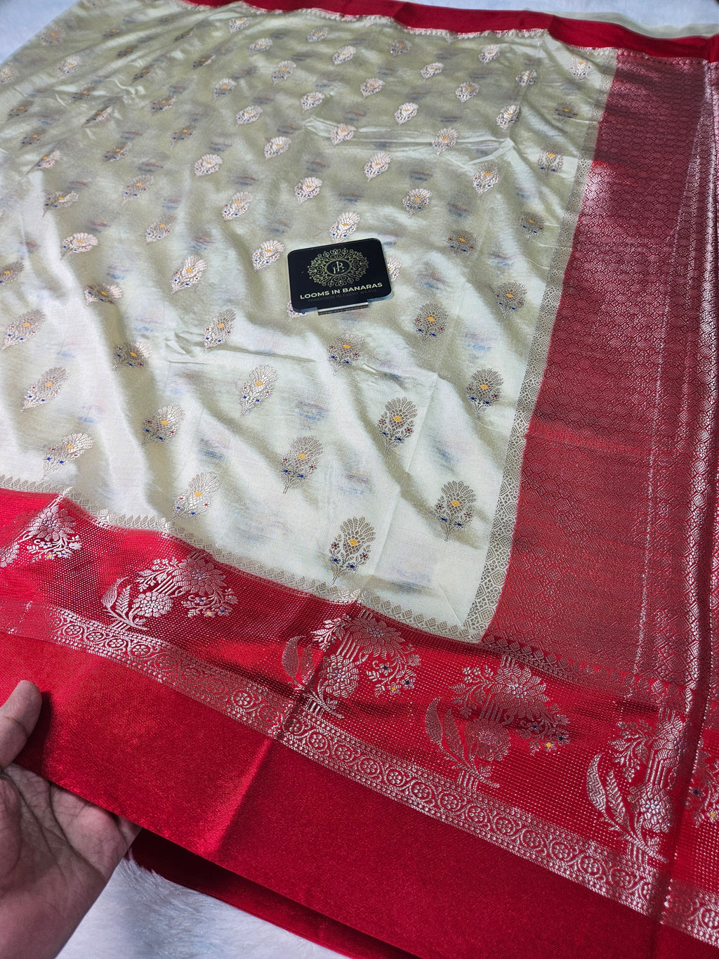 Banarasi Off White and Red contrast Viscose Silk Fancy Border Booti Saree