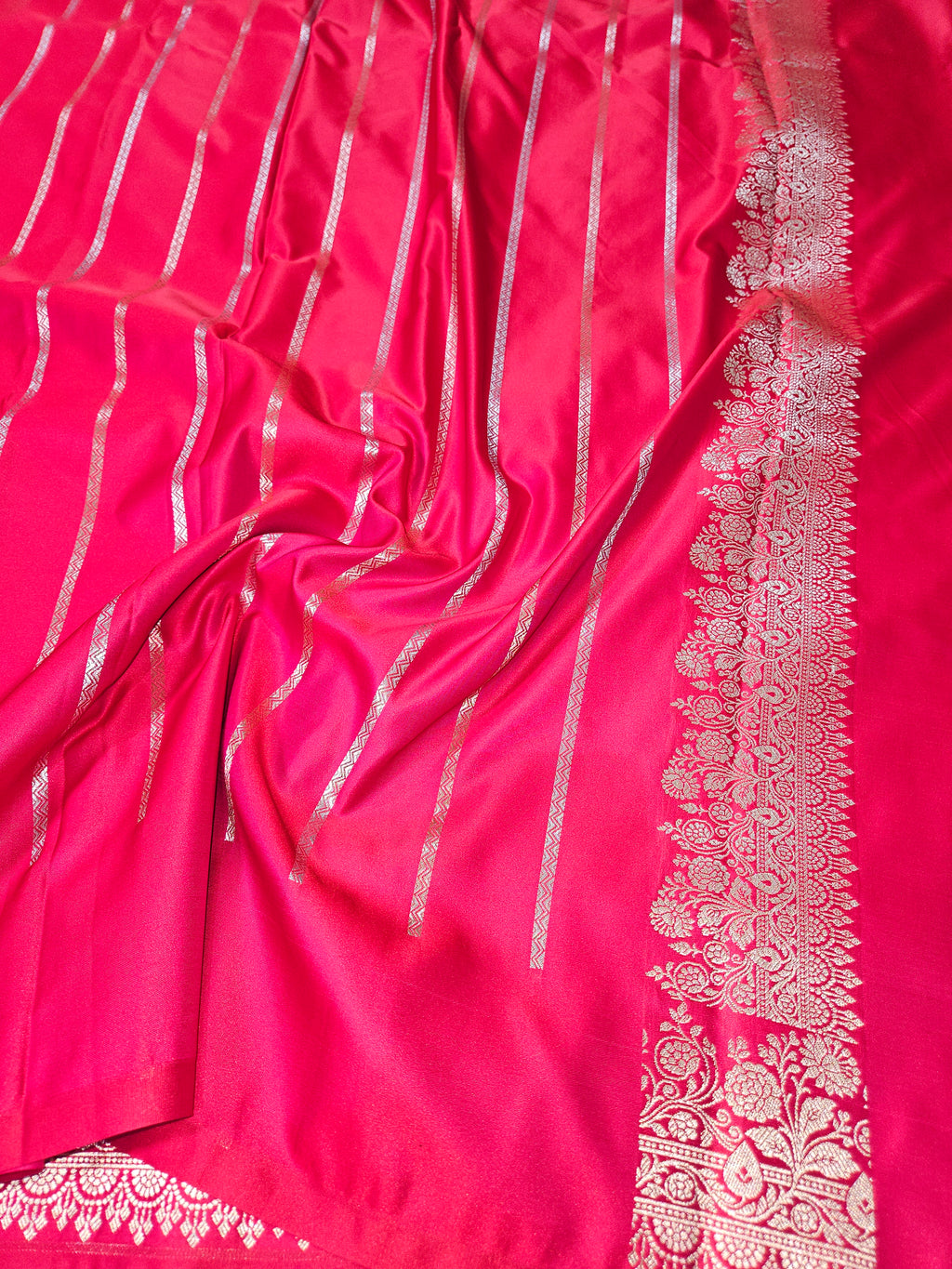 Sindori Rani Banarasi Mashru Silk Alfi Border Booti Saree