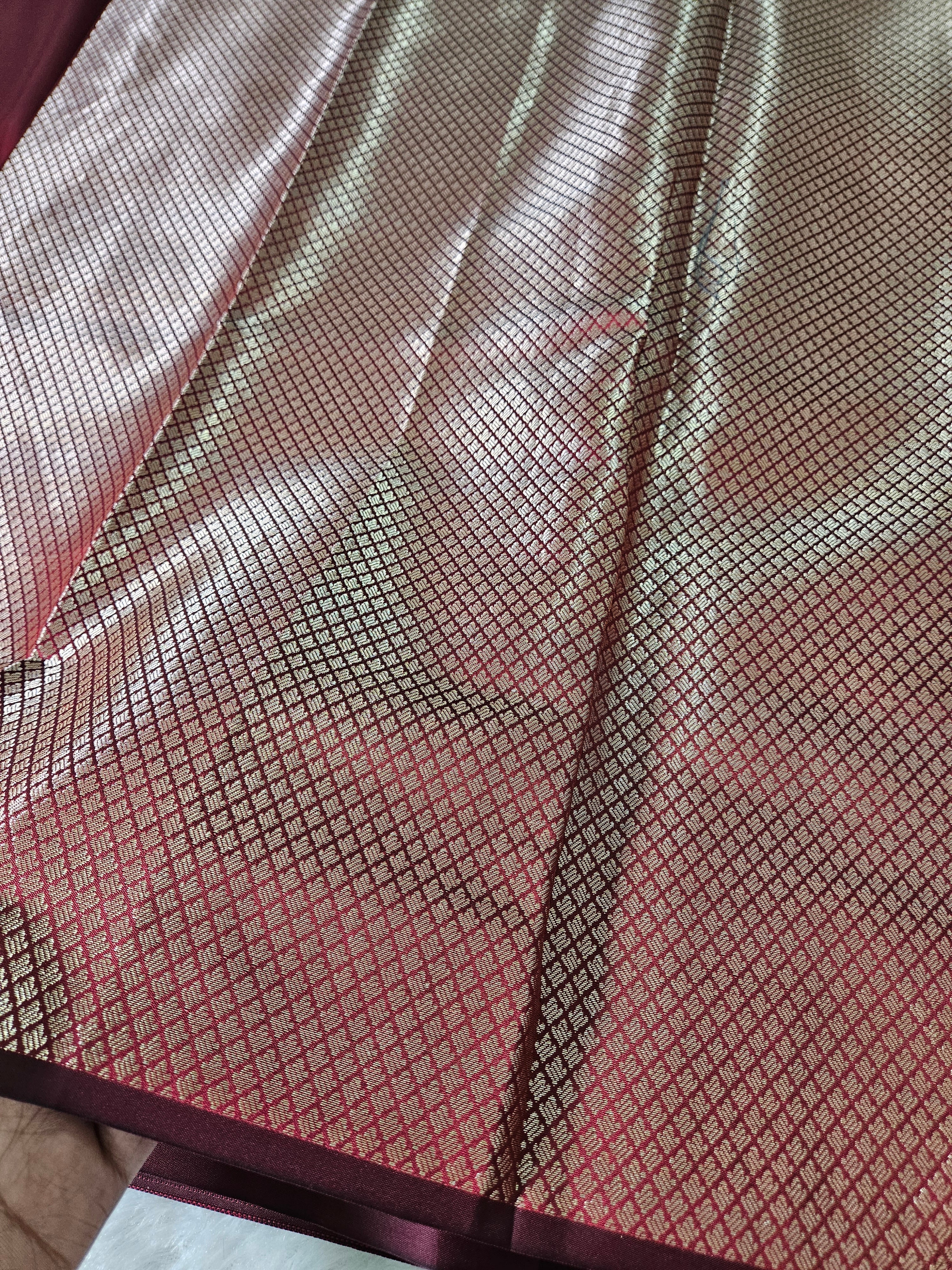 Banarasi Maroon Plain Saree Zari Aanchal Border Design