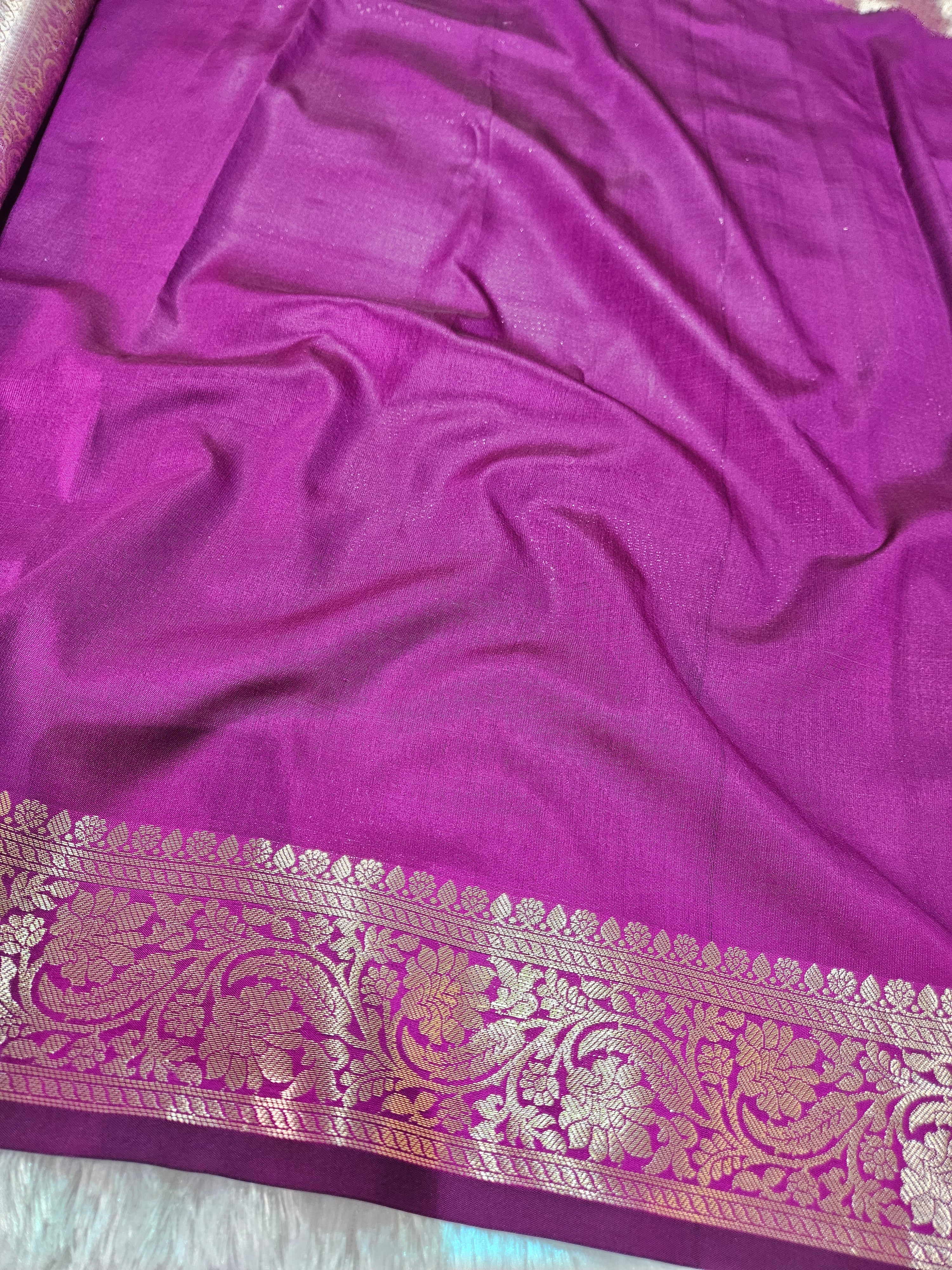 Majenta Banarasi Soft Tissue Zari Stripe Design Saree