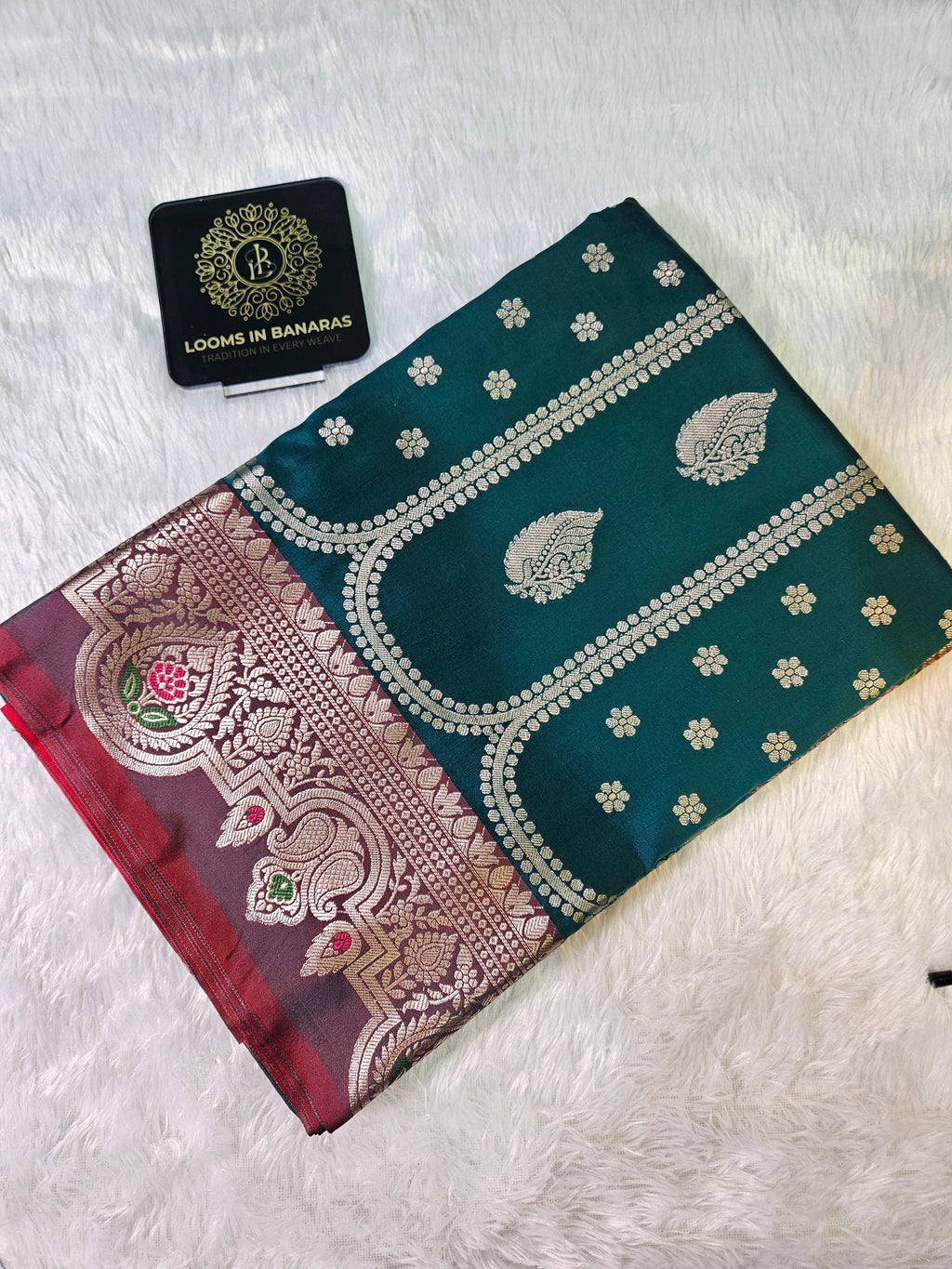 Rama Green and Red Contrast Banarasi Silk Jaal Zari Border Saree