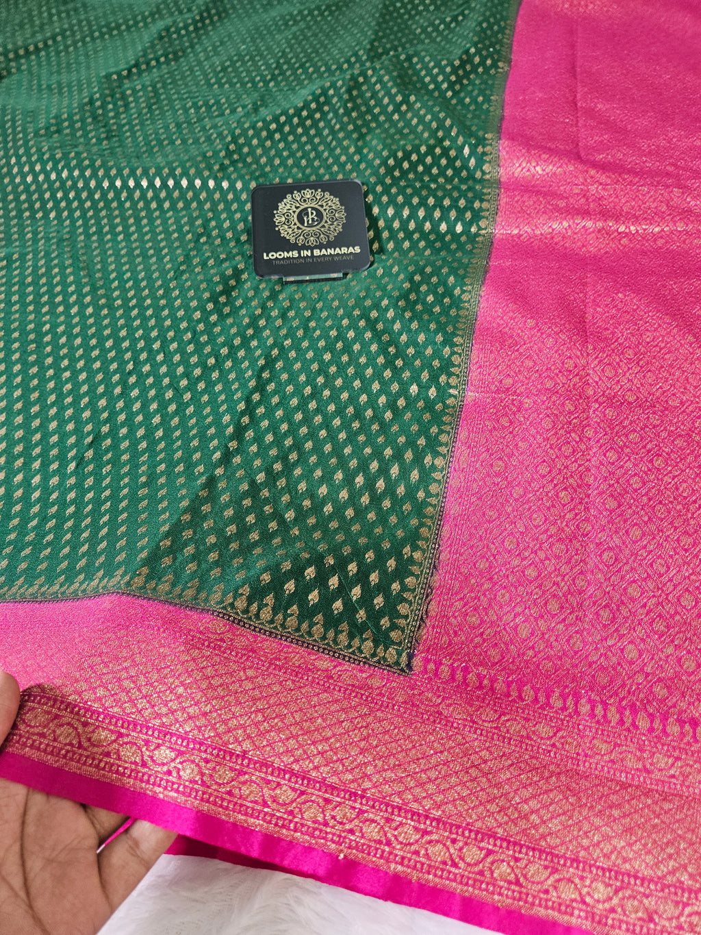 Banarasi Georgette Green Contrast Rani with Antique Zari Border buti