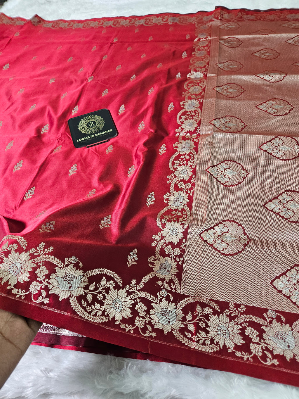 Banarasi Maroon Mashru Silk Banarasi Alfi Border Booti Saree