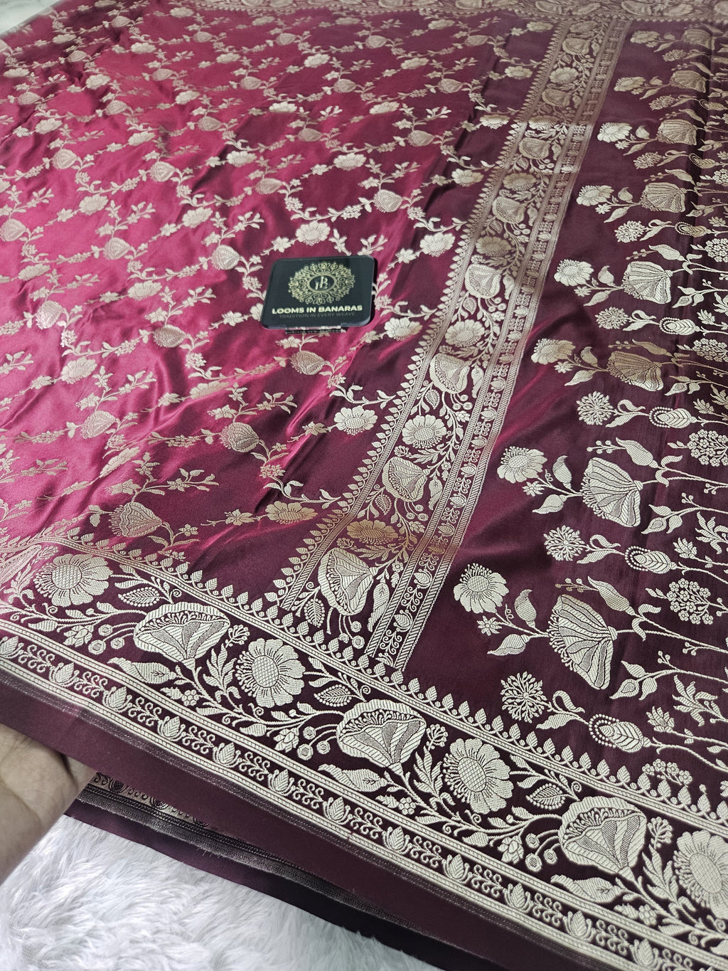 Banarasi Maroon Mashru Silk Banarasi Border Jaal Saree