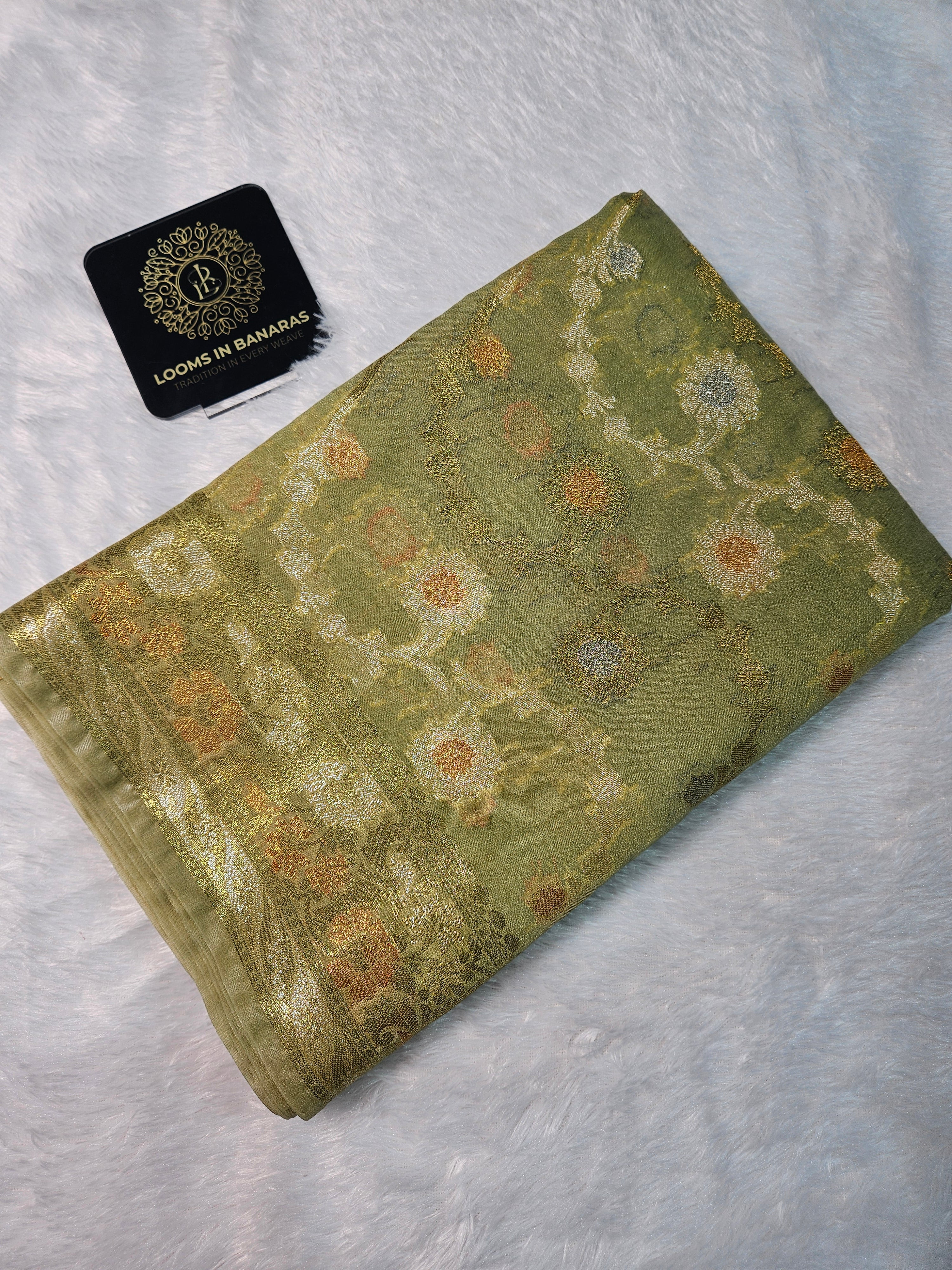 Banarasi Georgette Pista Saree with Nimzari Border Jaal