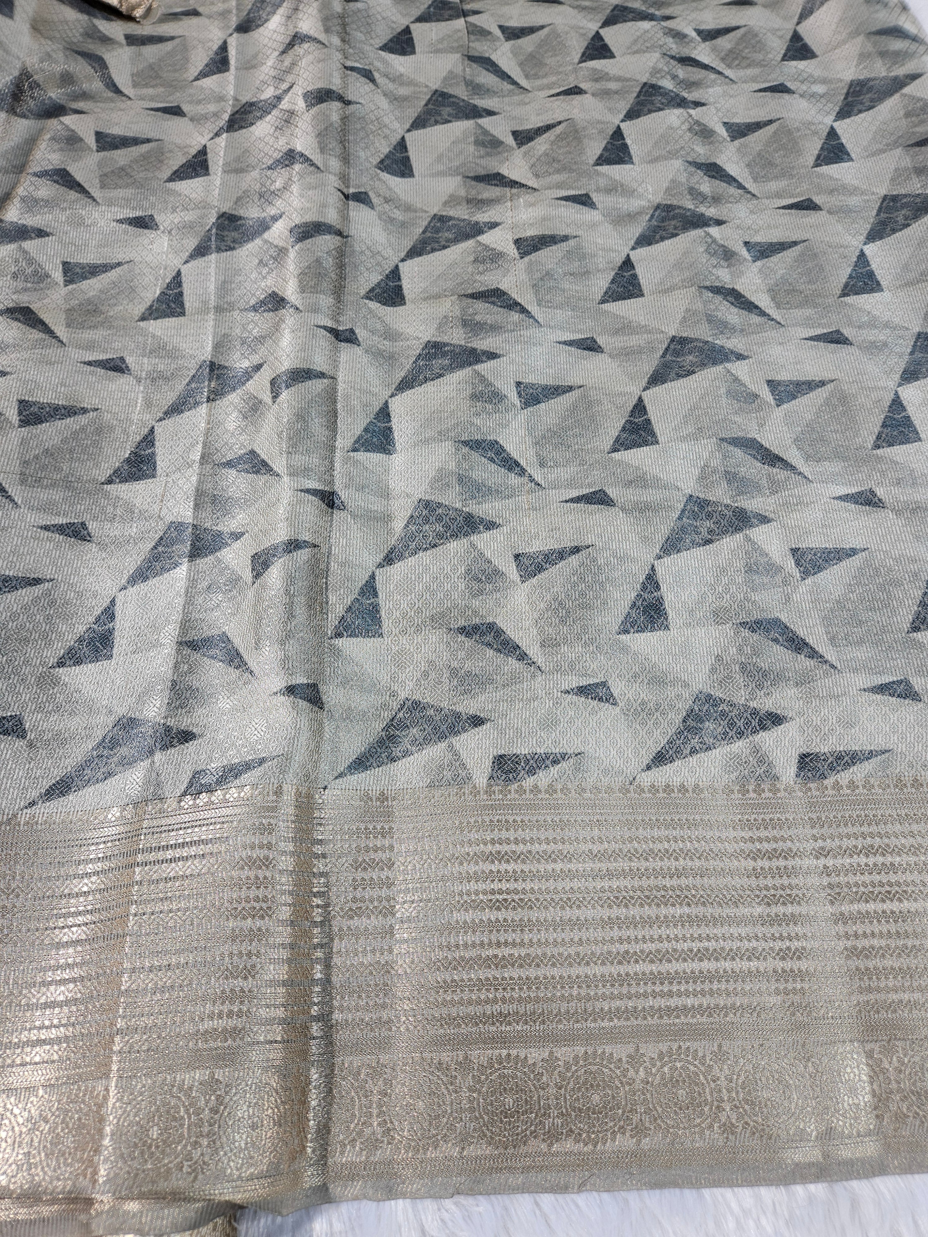 Pista Grey Banarasi Tanchui Digital Print Silk Saree with floral prints