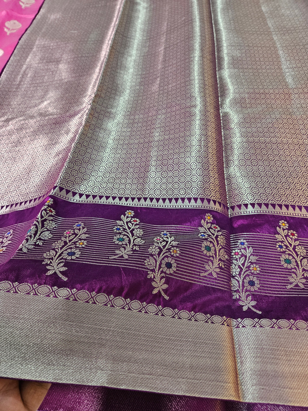Banarasi Pink and Purple contrast Raw Mango Silk Fancy Border Booti Saree