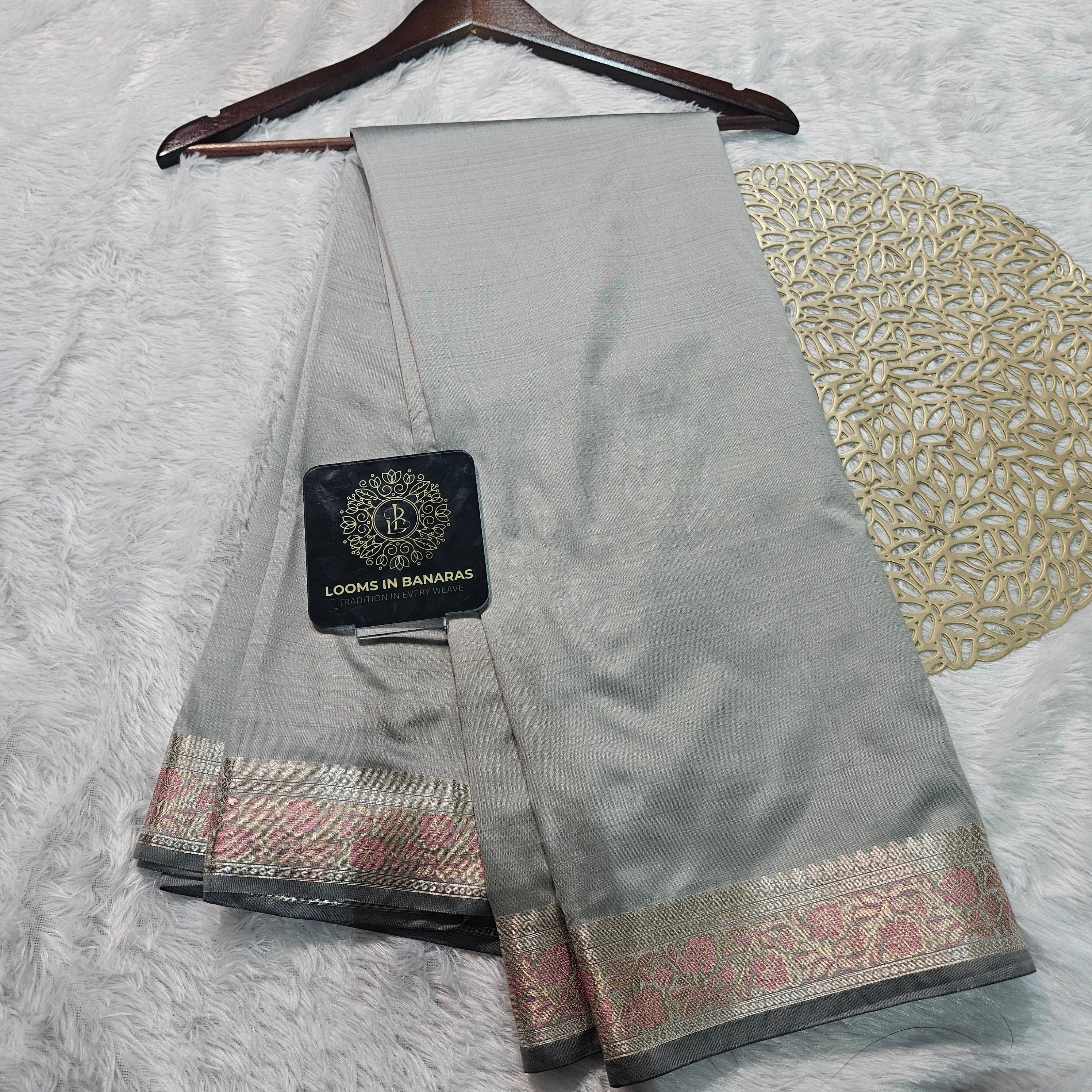 Grey Banarasi Plain Saree Alfi Zari Aanchal Border Design